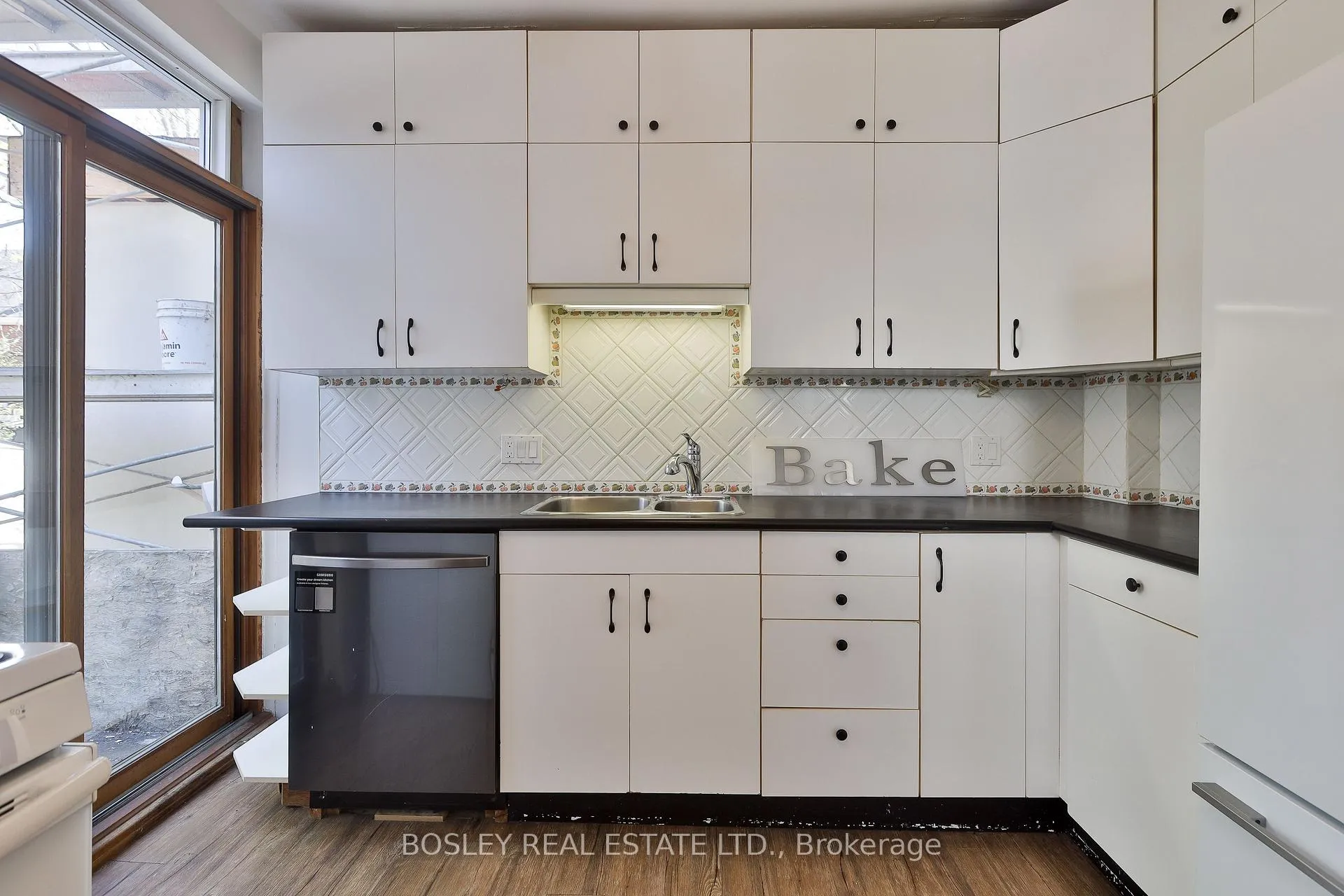Photo 10 of 15 Kendal Avenue, Toronto, The Annex — HOMEH