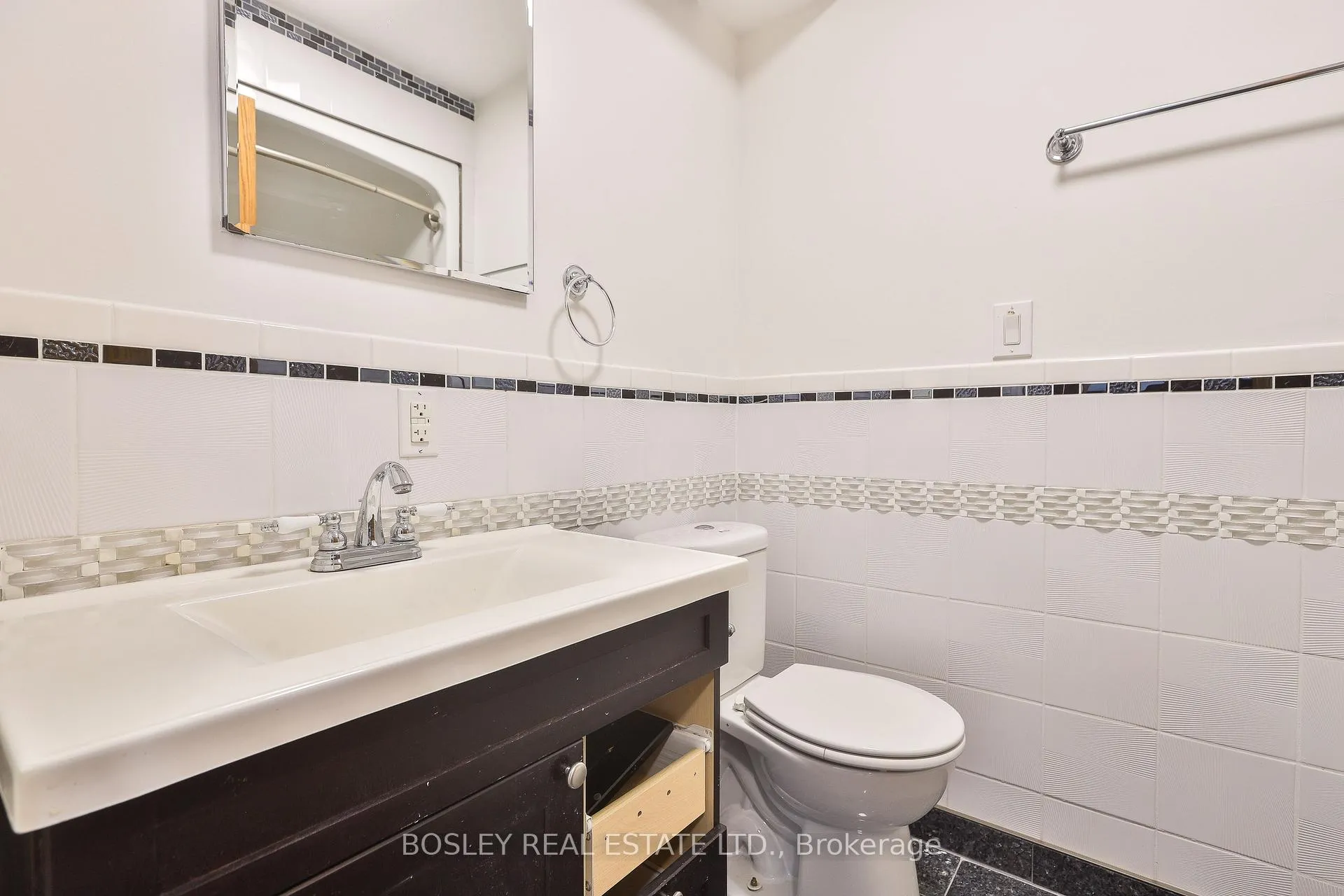 Photo 16 of 15 Kendal Avenue, Toronto, The Annex — HOMEH