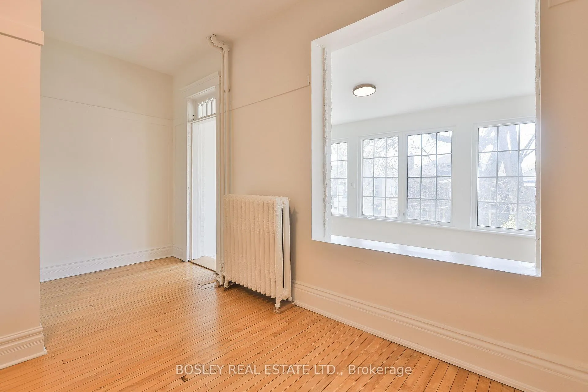 Photo 17 of 15 Kendal Avenue, Toronto, The Annex — HOMEH