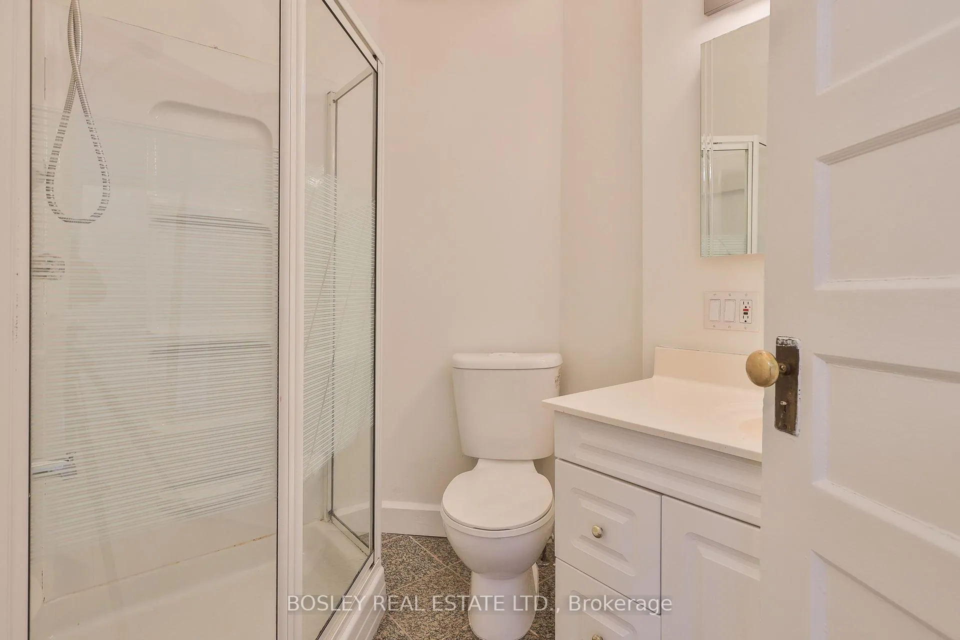 Photo 22 of 15 Kendal Avenue, Toronto, The Annex — HOMEH