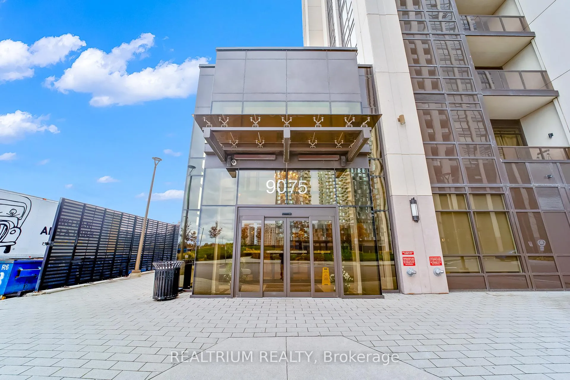 Photo 2 of Unit 1207, 9075 Jane Street, Vaughan, Concord — HOMEH