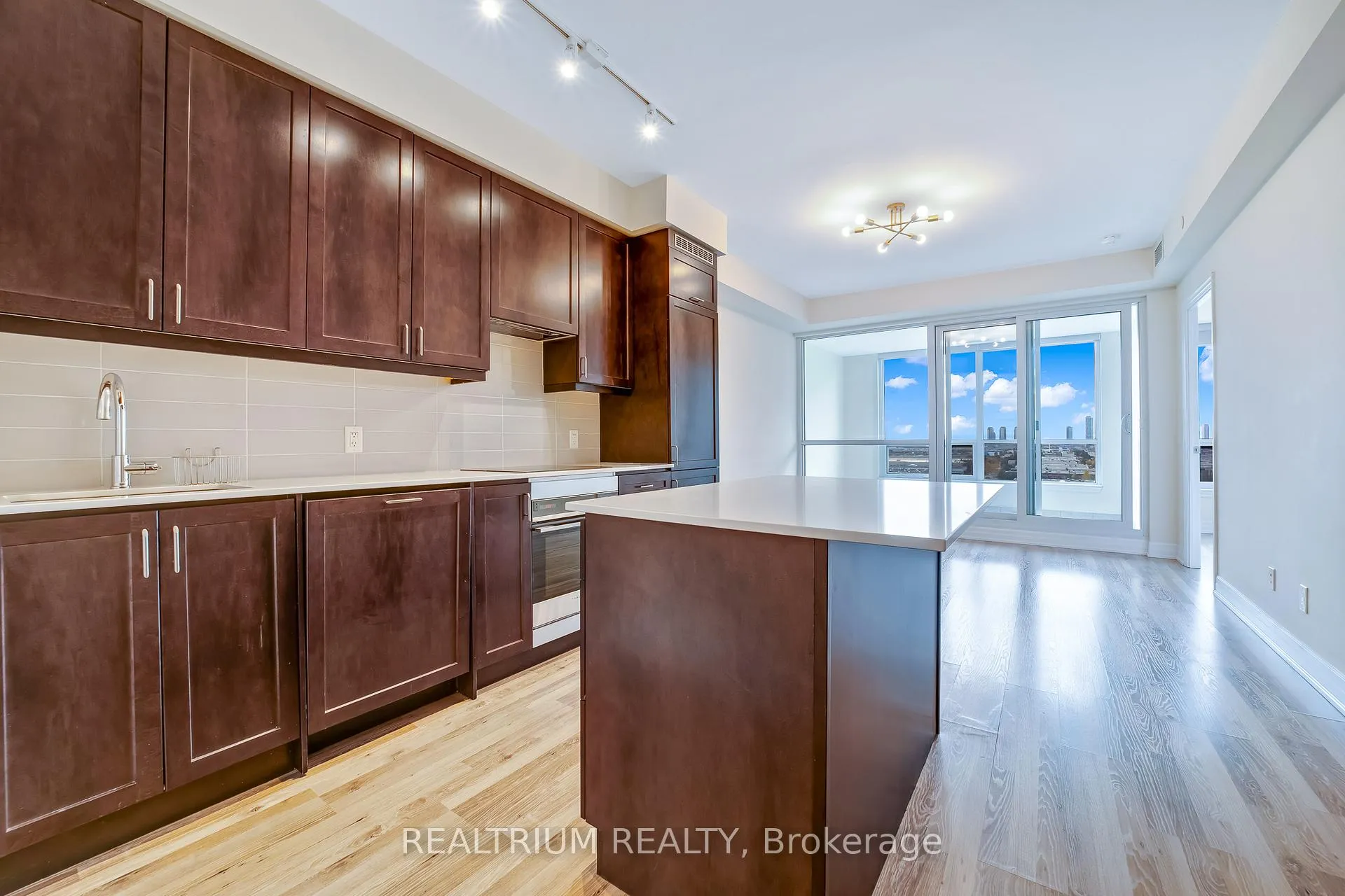 Photo 11 of Unit 1207, 9075 Jane Street, Vaughan, Concord — HOMEH