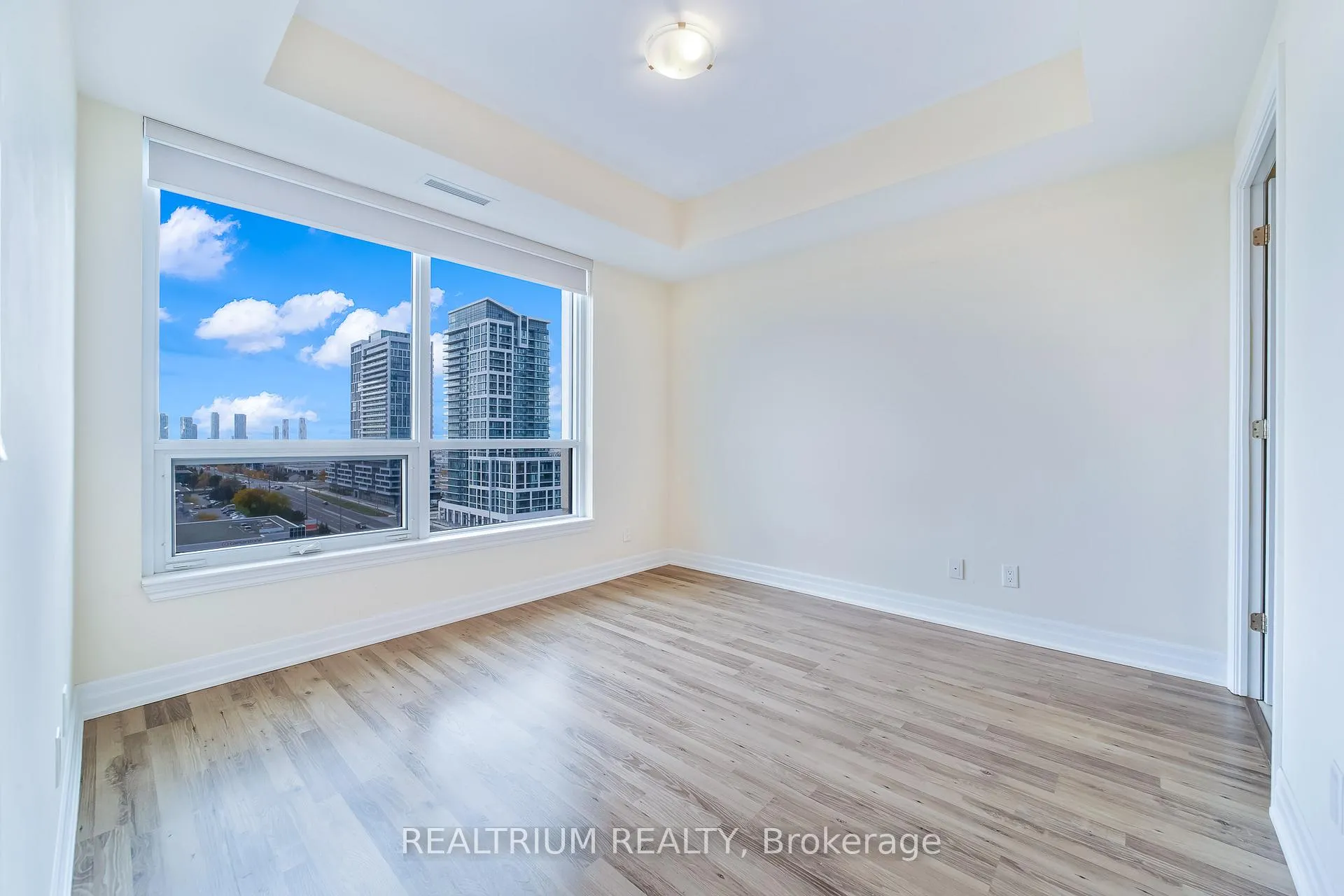 Photo 17 of Unit 1207, 9075 Jane Street, Vaughan, Concord — HOMEH