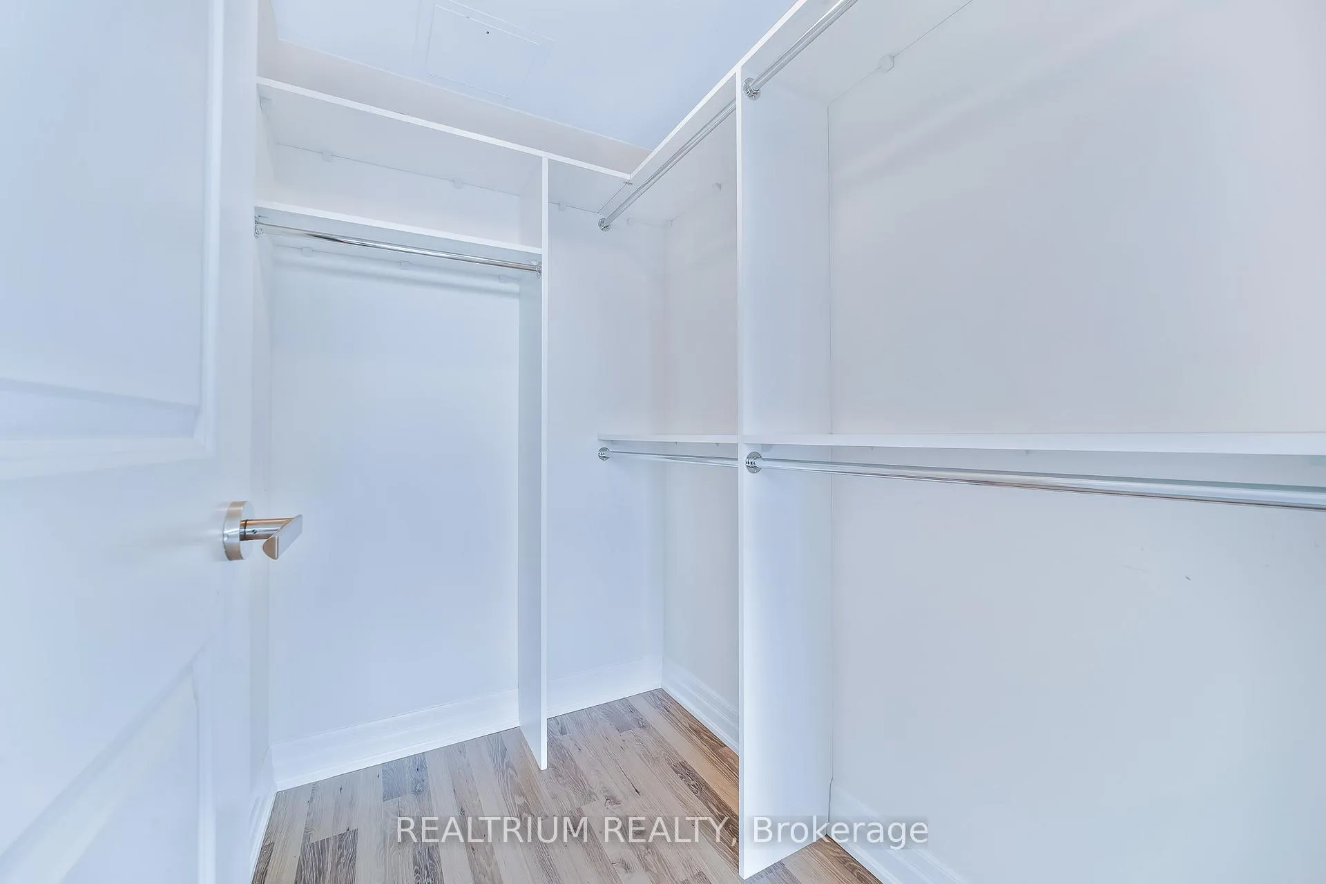 Photo 19 of Unit 1207, 9075 Jane Street, Vaughan, Concord — HOMEH