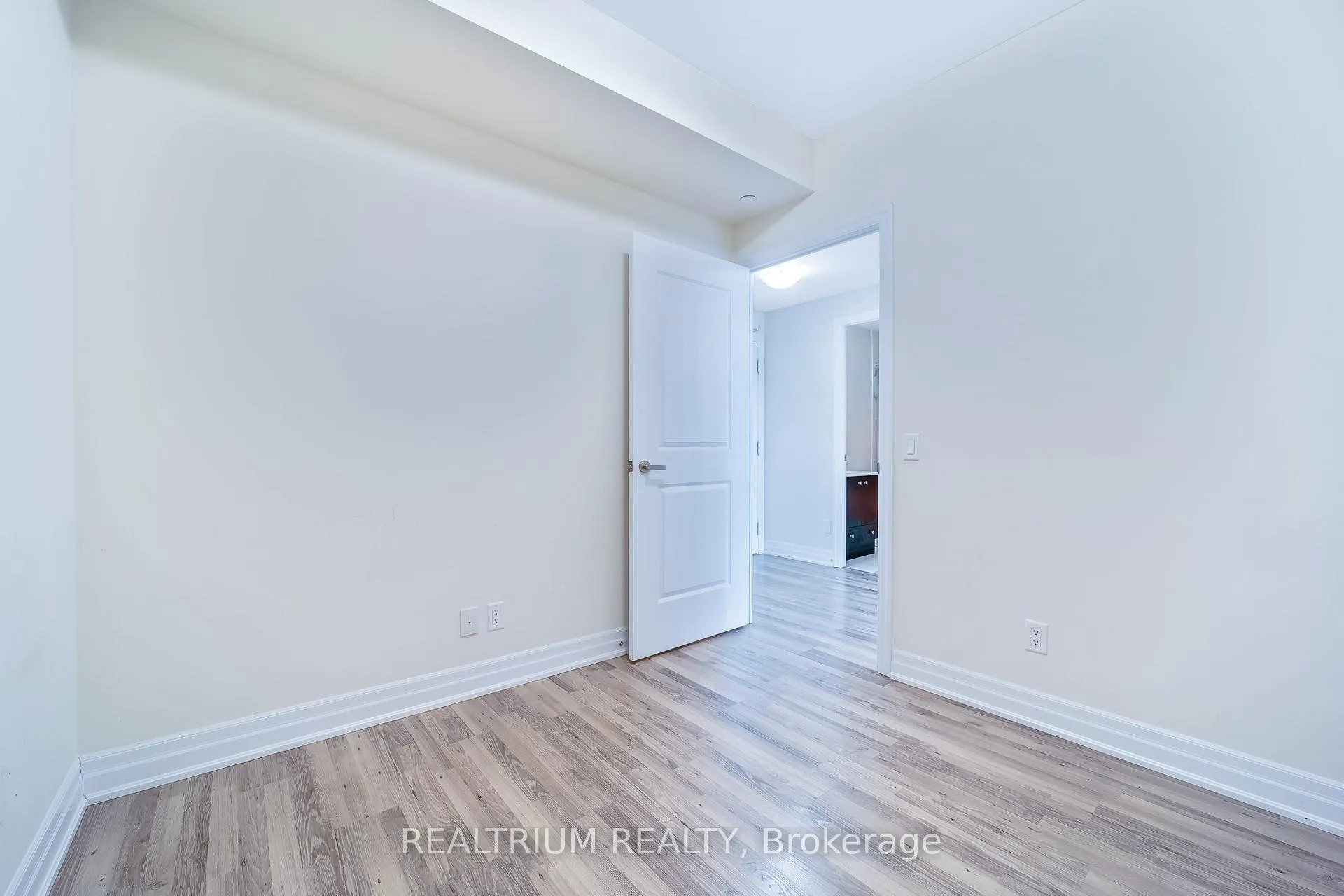 Photo 22 of Unit 1207, 9075 Jane Street, Vaughan, Concord — HOMEH