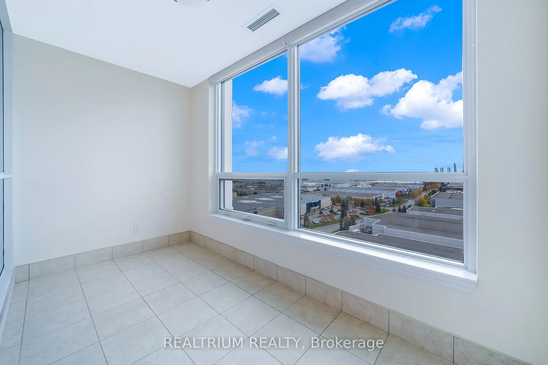 Photo 25 of Unit 1207, 9075 Jane Street, Vaughan, Concord — HOMEH