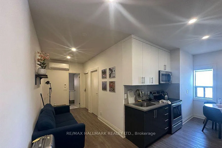 Photo 3 of Unit 11, 595 St Clair Avenue W, Toronto, Wychwood — HOMEH