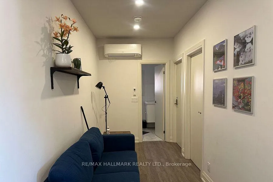 Photo 7 of Unit 11, 595 St Clair Avenue W, Toronto, Wychwood — HOMEH