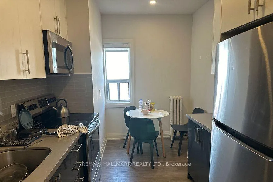 Photo 9 of Unit 11, 595 St Clair Avenue W, Toronto, Wychwood — HOMEH