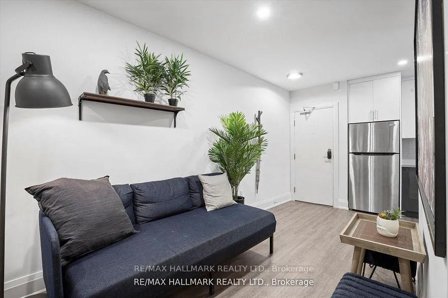 Photo 15 of Unit 12, 595 St Clair Avenue W, Toronto, Wychwood — HOMEH