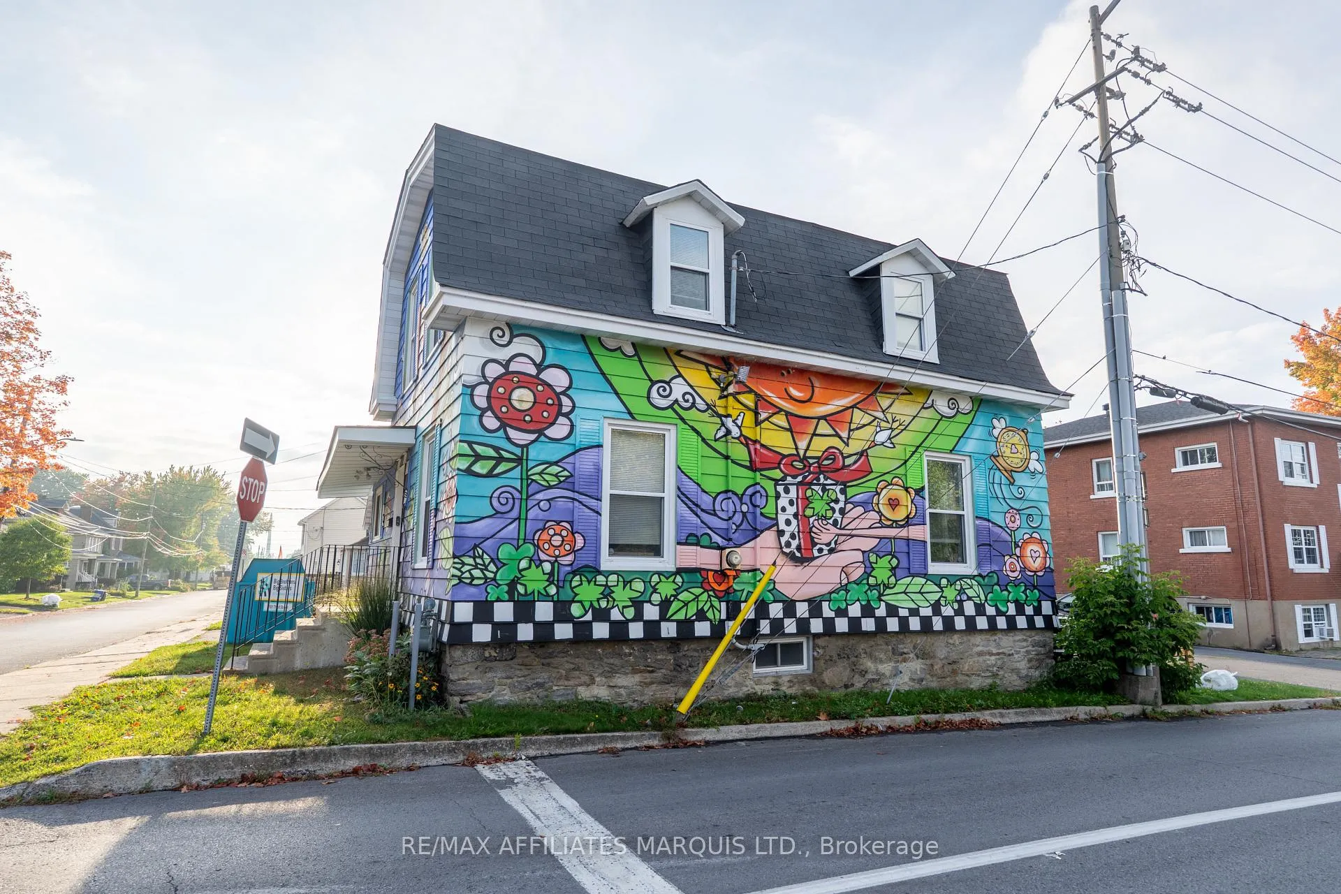 Photo 5 of 101 Third Street W, Cornwall — HOMEH