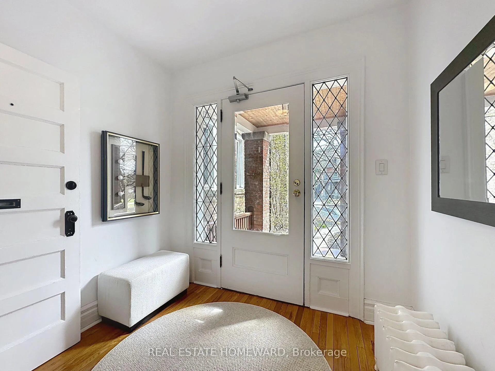 Photo 4 of 92 Indian Road, Toronto, High Park-Swansea — HOMEH