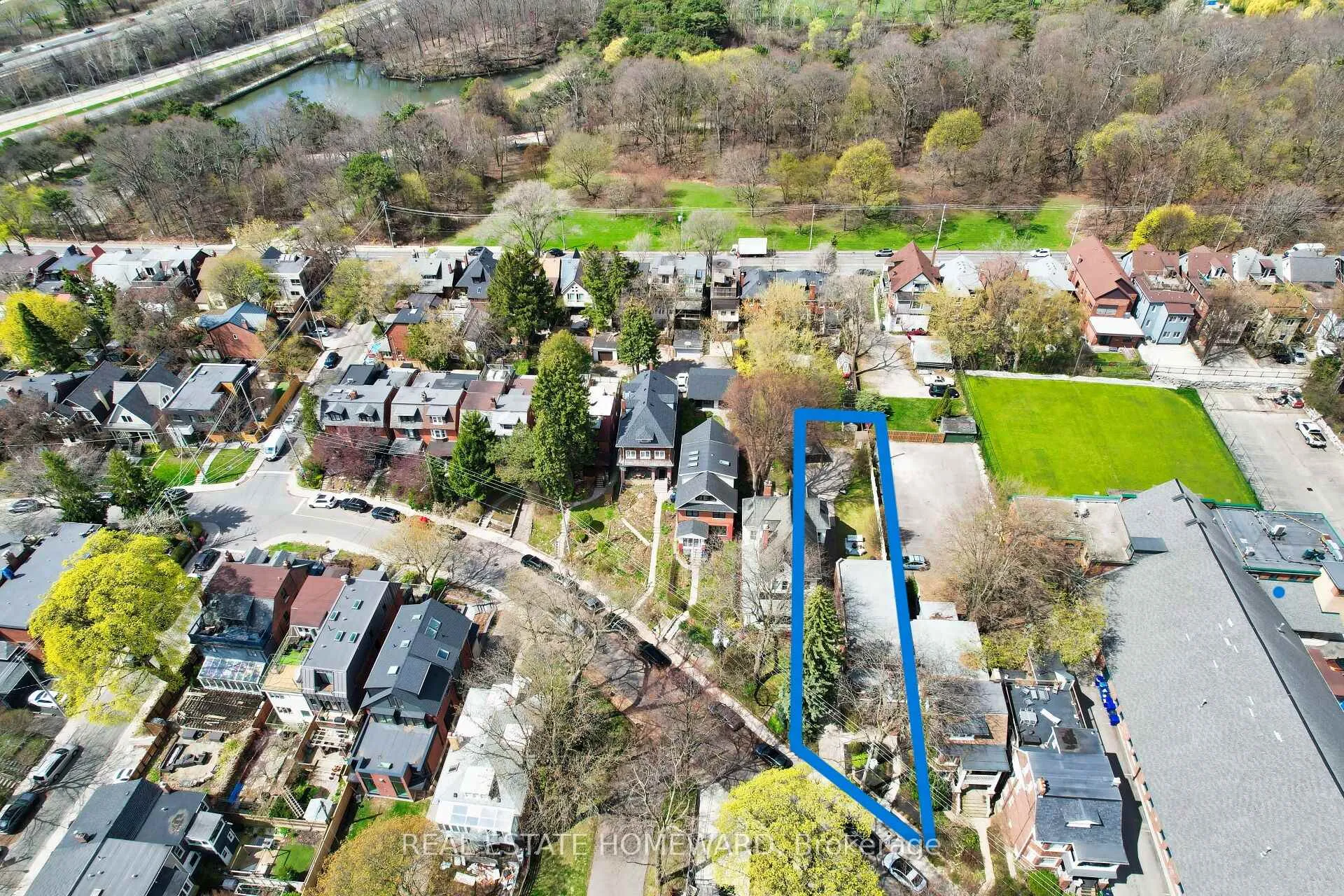 Photo 41 of 92 Indian Road, Toronto, High Park-Swansea — HOMEH
