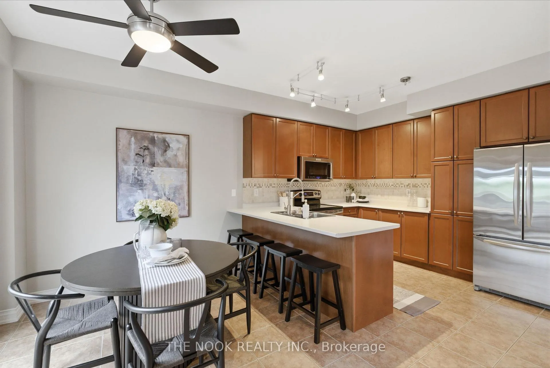 Photo 10 of 369 Longworth Avenue, Clarington, Bowmanville — HOMEH