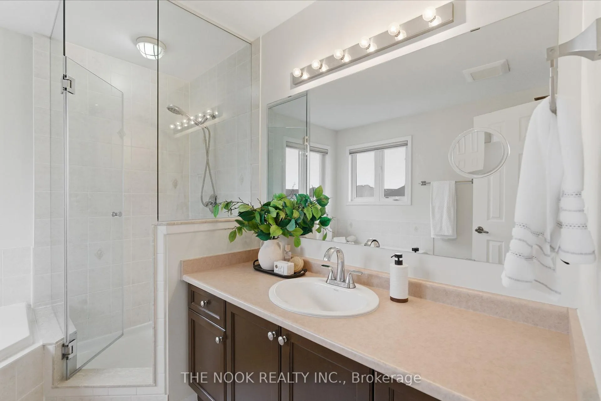 Photo 21 of 369 Longworth Avenue, Clarington, Bowmanville — HOMEH