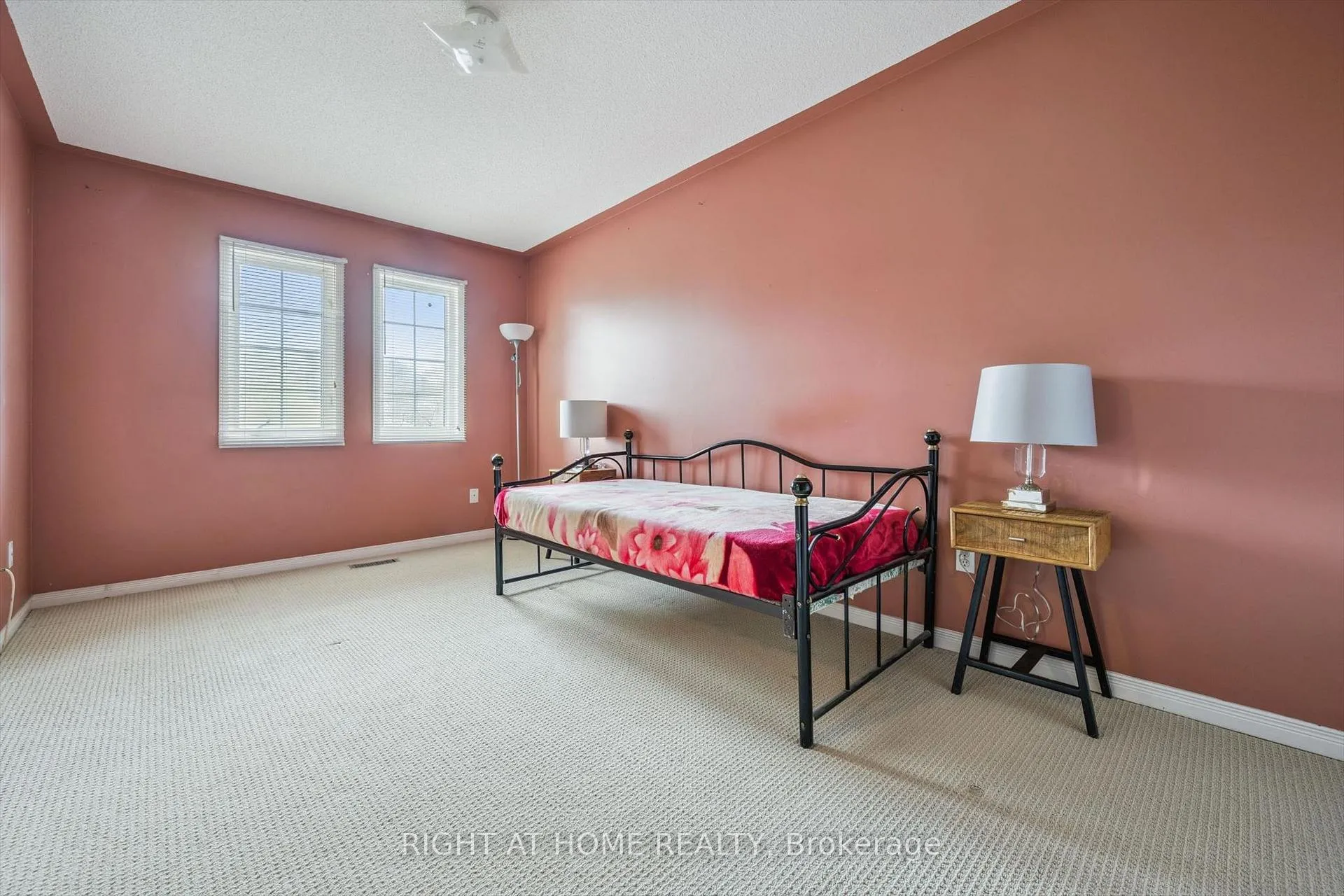 Photo 18 of 22 Zebra Trail, Brampton, Sandringham-Wellington — HOMEH