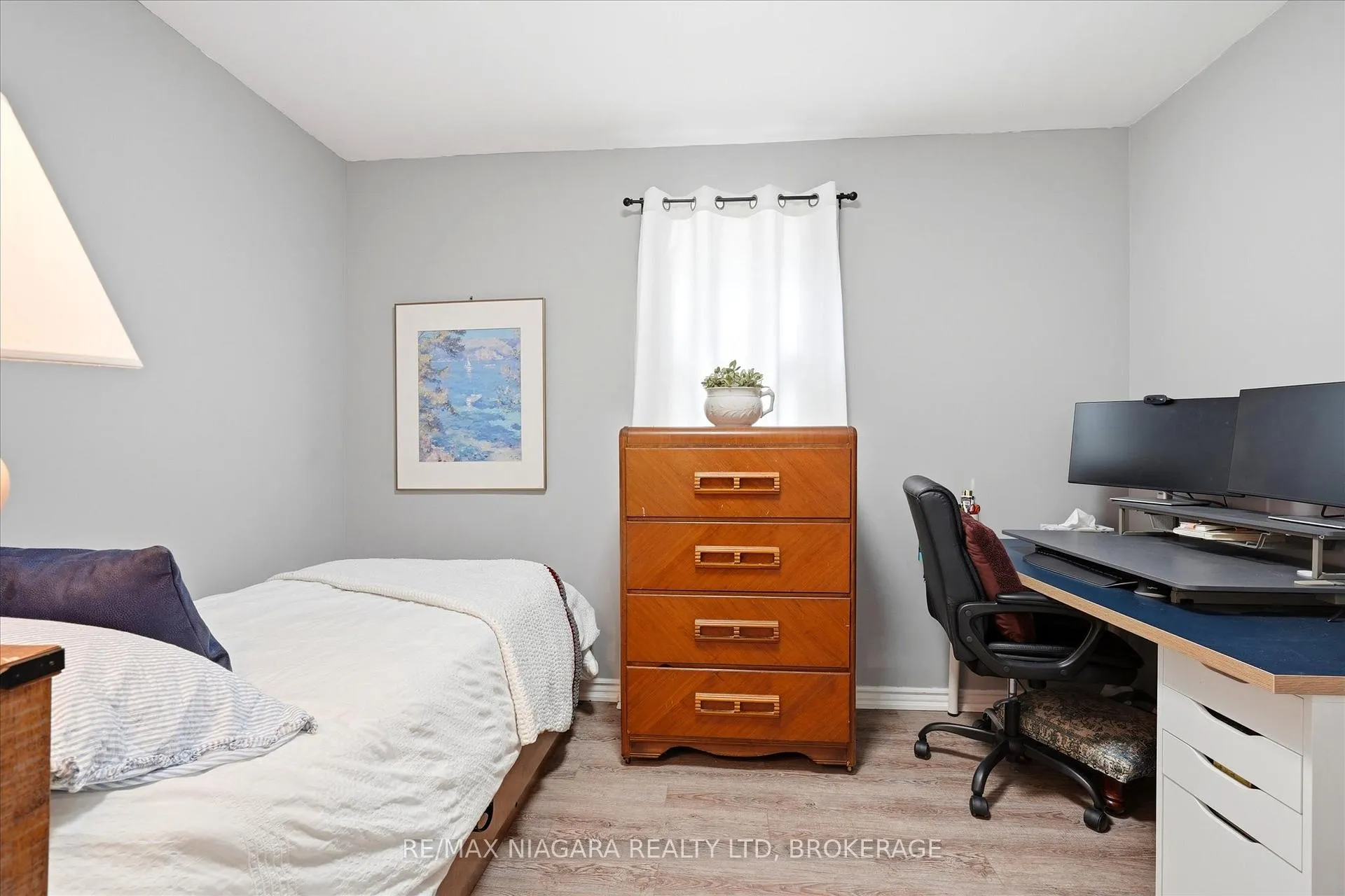Photo 14 of 27 Wiley Street, St. Catharines, Downtown — HOMEH