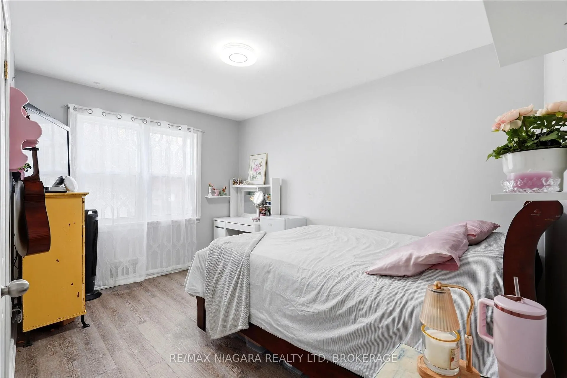 Photo 24 of 27 Wiley Street, St. Catharines, Downtown — HOMEH