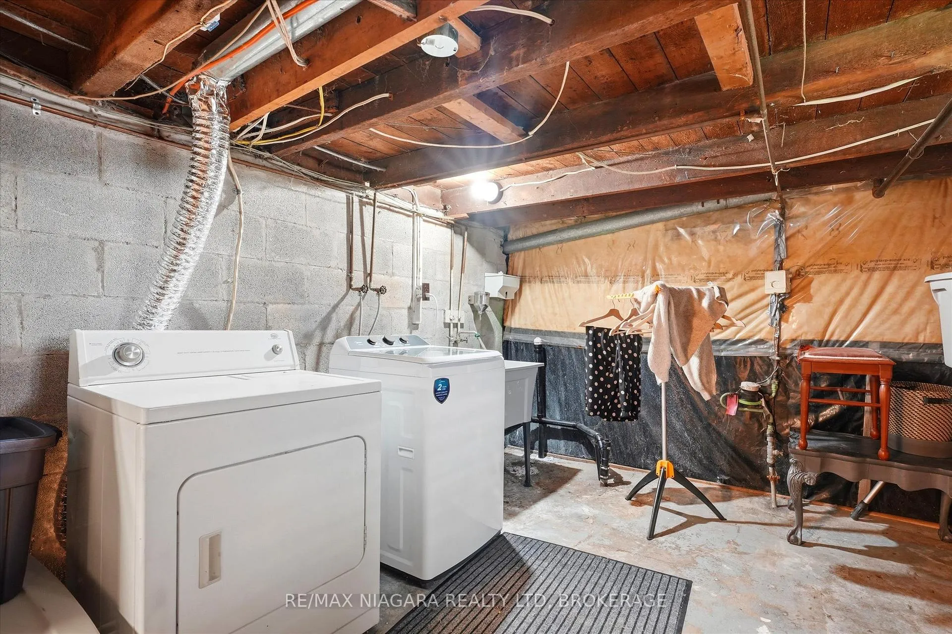 Photo 26 of 27 Wiley Street, St. Catharines, Downtown — HOMEH