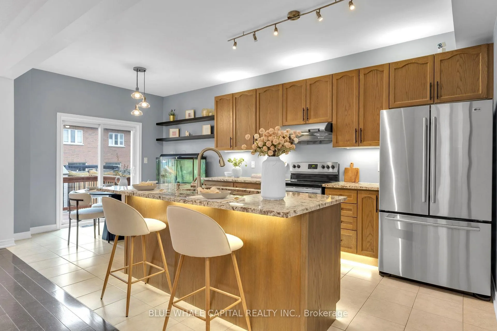 Photo 17 of 37 Ivory Silk Drive, Markham, Cathedraltown — HOMEH