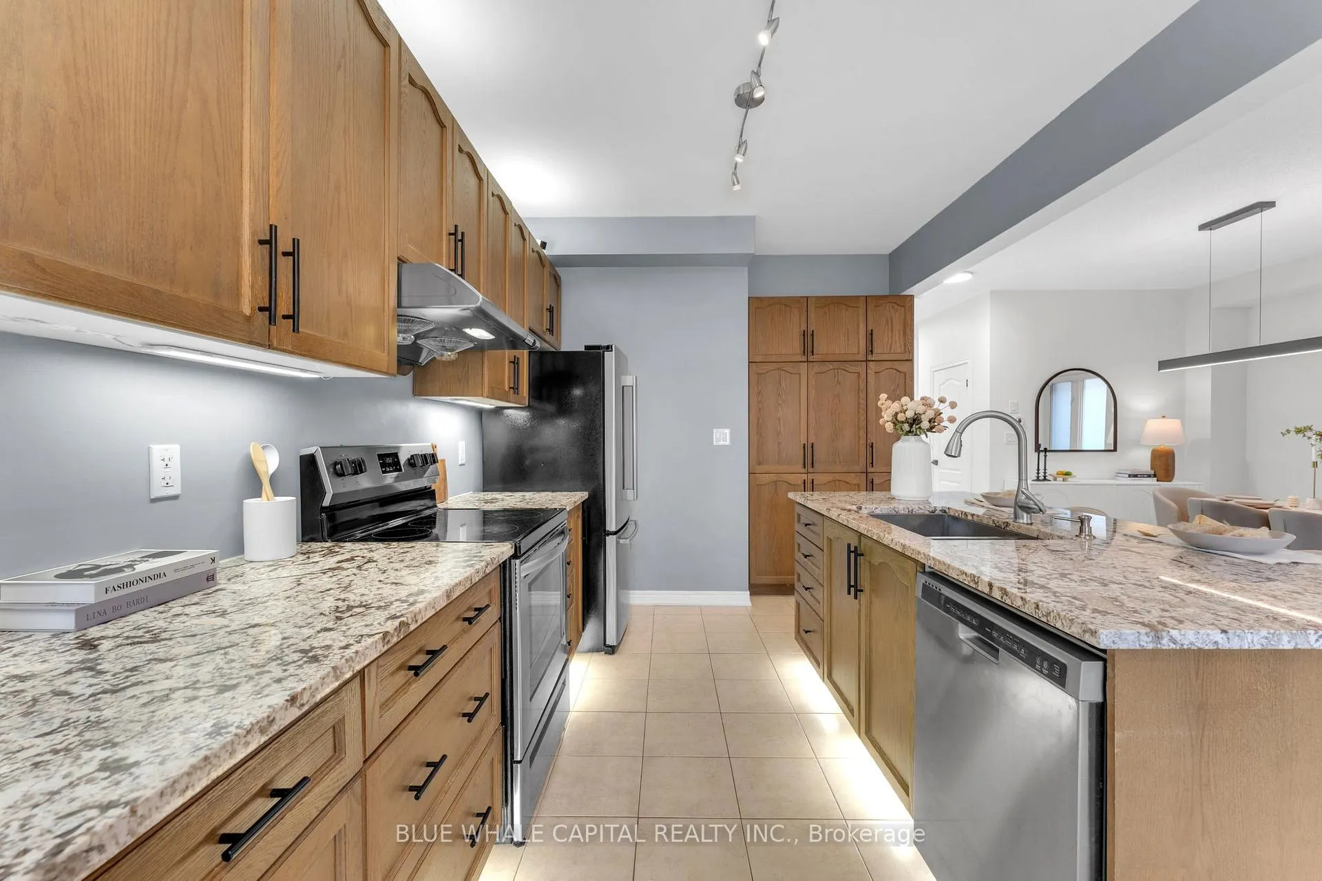 Photo 21 of 37 Ivory Silk Drive, Markham, Cathedraltown — HOMEH