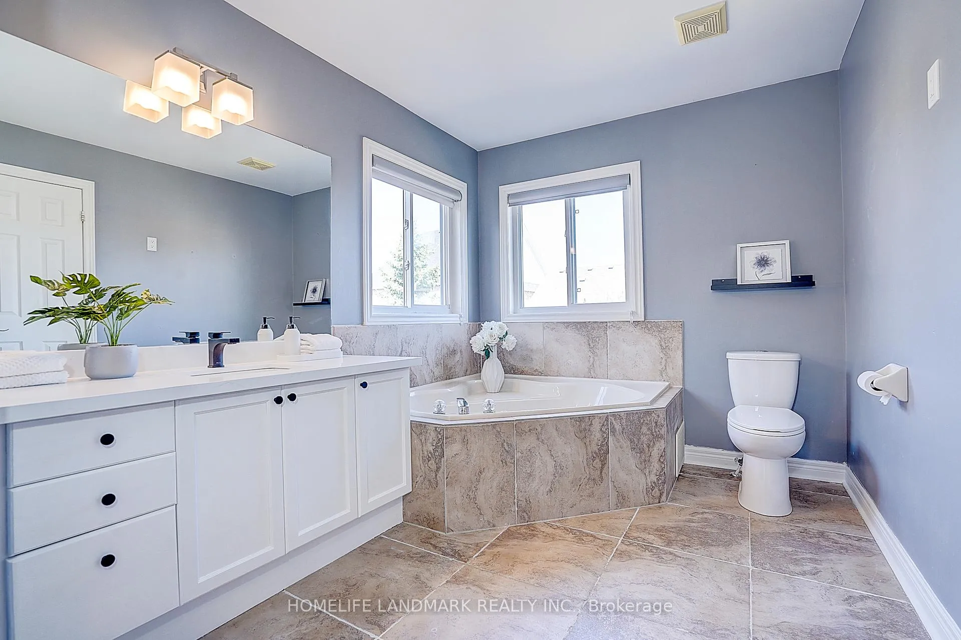 Photo 32 of 81 Helston Crescent, Whitby, Brooklin — HOMEH