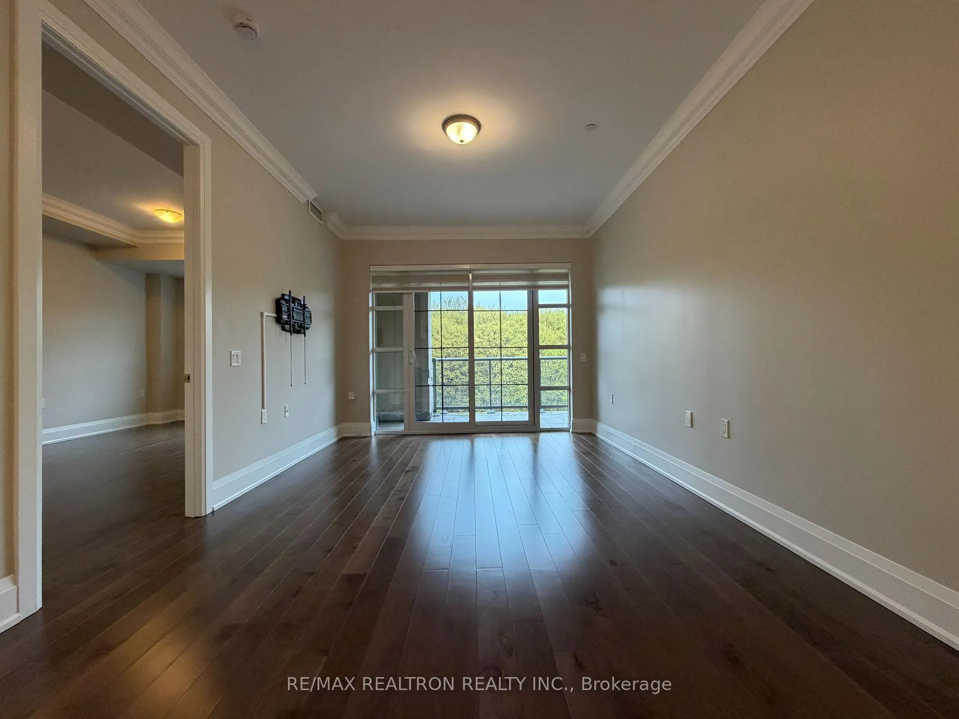 Photo 11 of Unit 501, 9909 Pine Valley Drive, Vaughan, Vellore Village — HOMEH