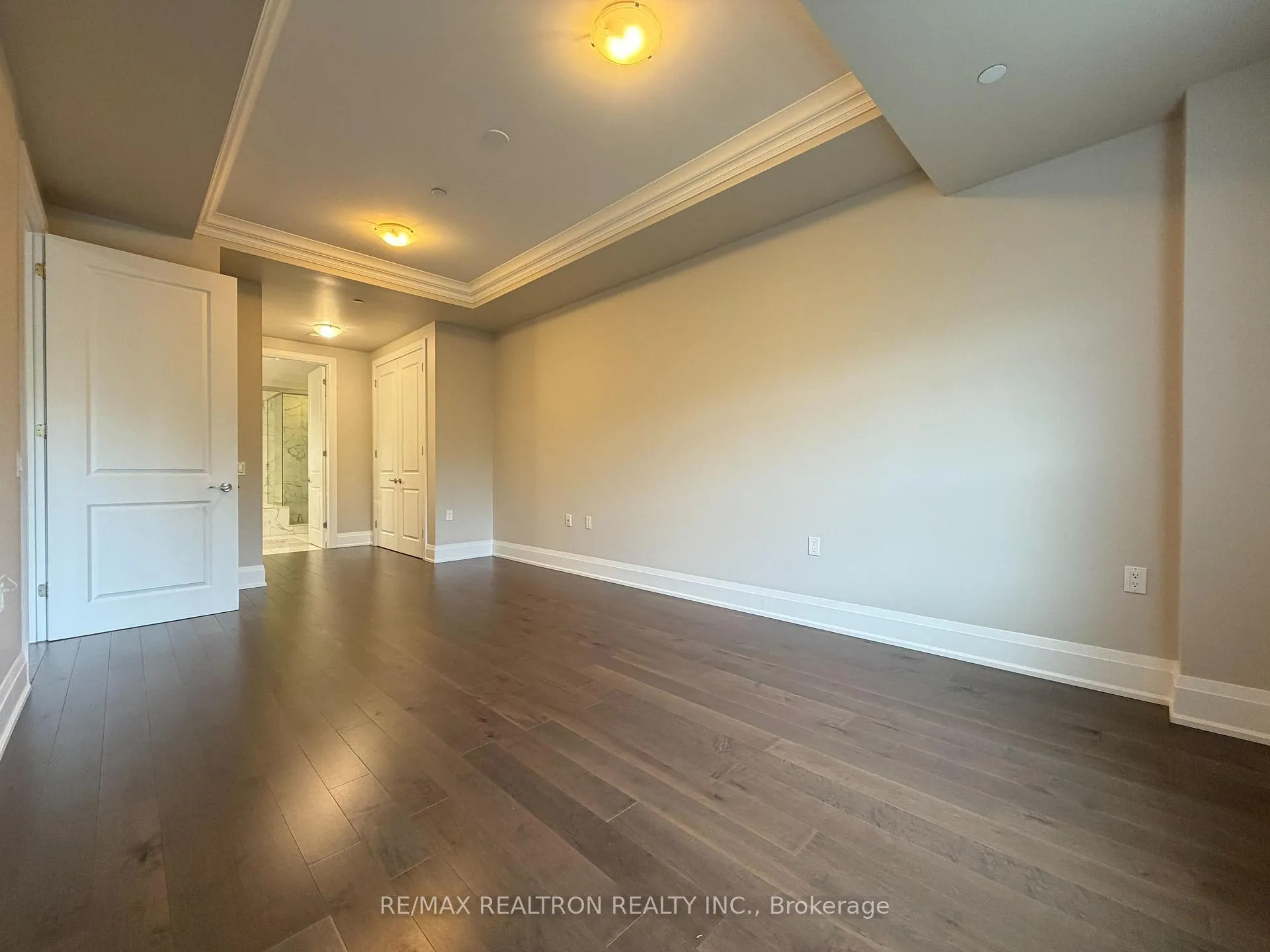 Photo 14 of Unit 501, 9909 Pine Valley Drive, Vaughan, Vellore Village — HOMEH