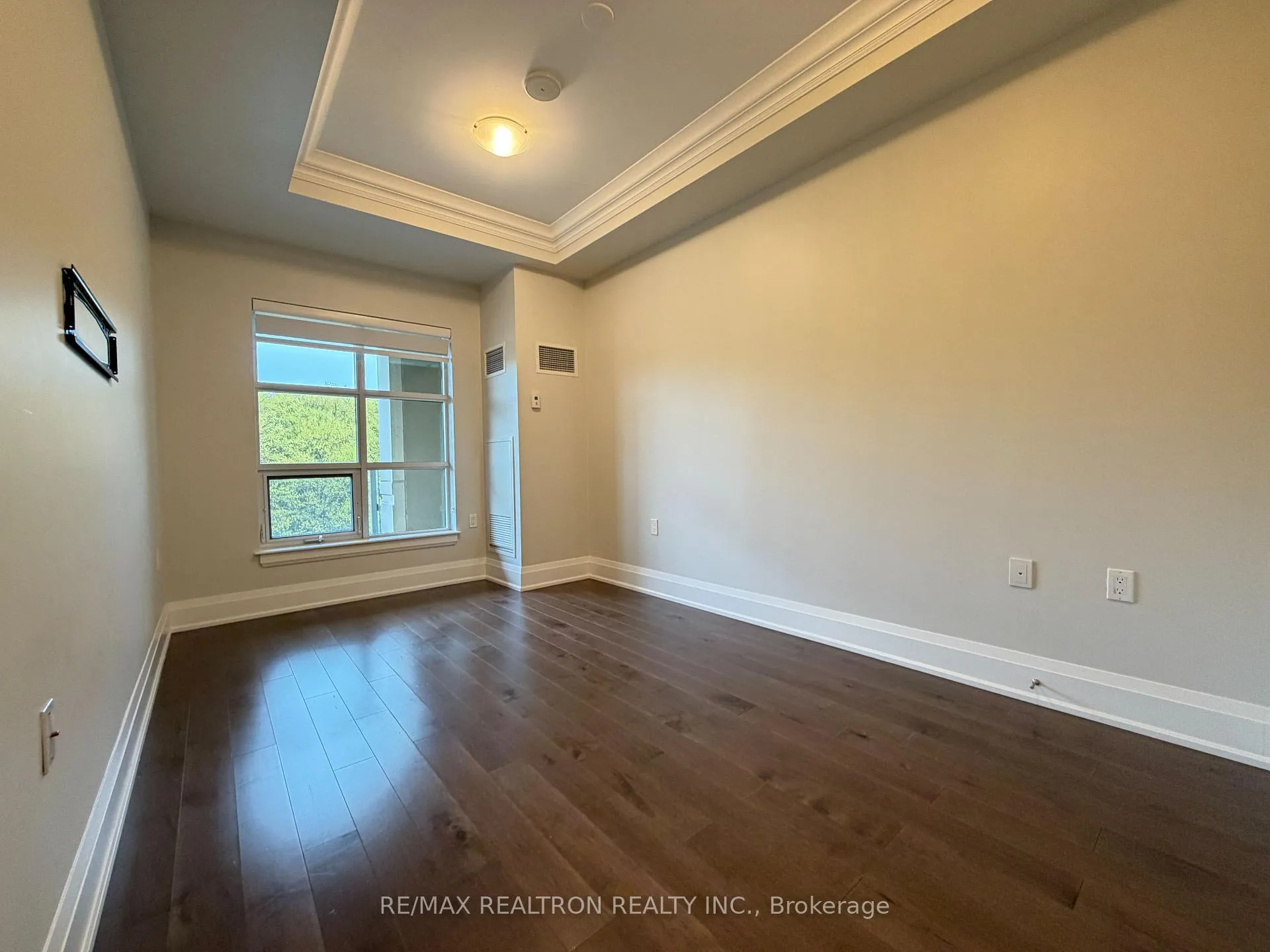 Photo 20 of Unit 501, 9909 Pine Valley Drive, Vaughan, Vellore Village — HOMEH
