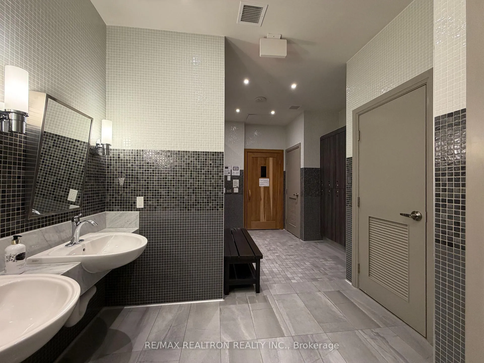 Photo 32 of Unit 501, 9909 Pine Valley Drive, Vaughan, Vellore Village — HOMEH