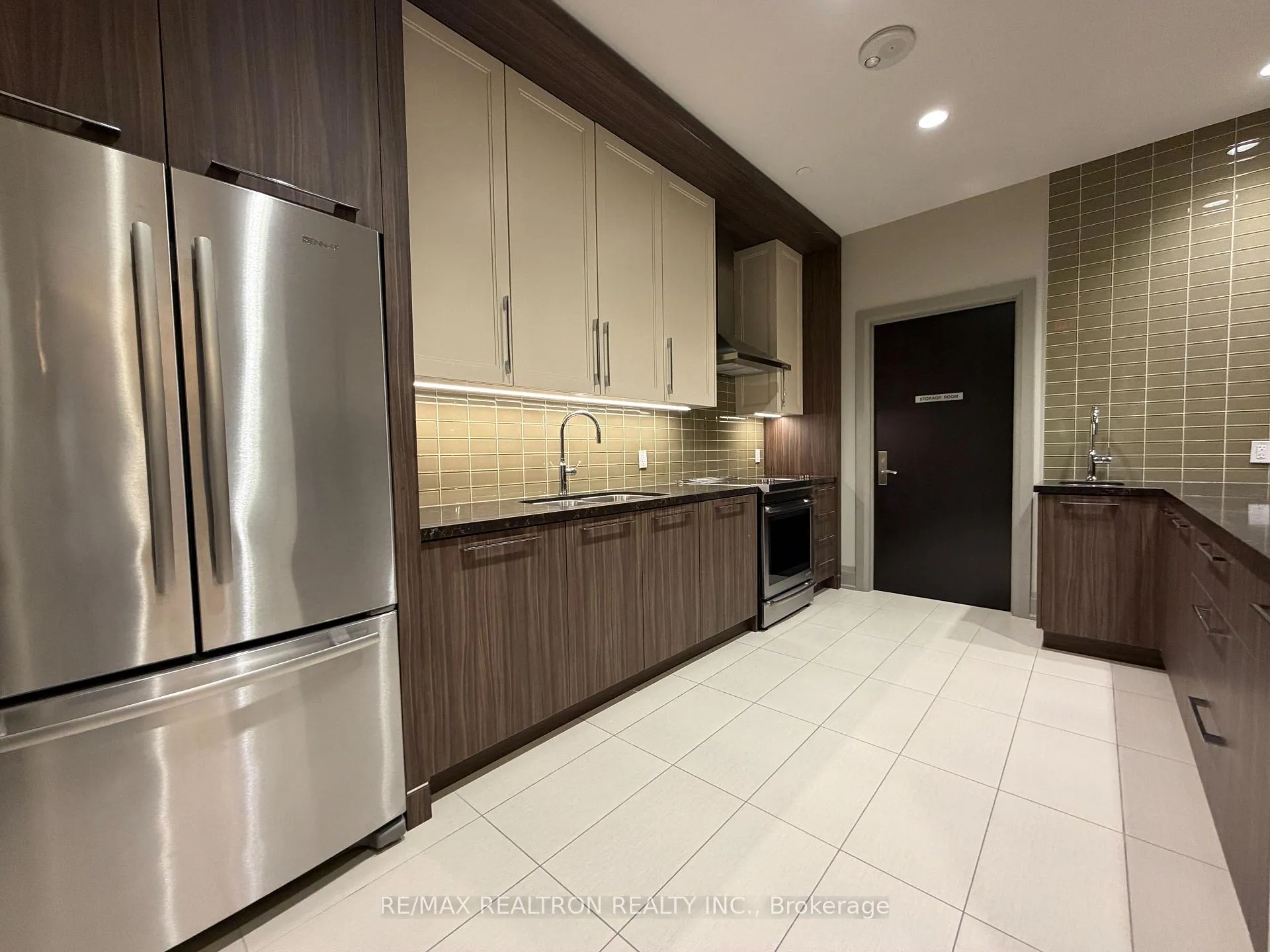 Photo 35 of Unit 501, 9909 Pine Valley Drive, Vaughan, Vellore Village — HOMEH