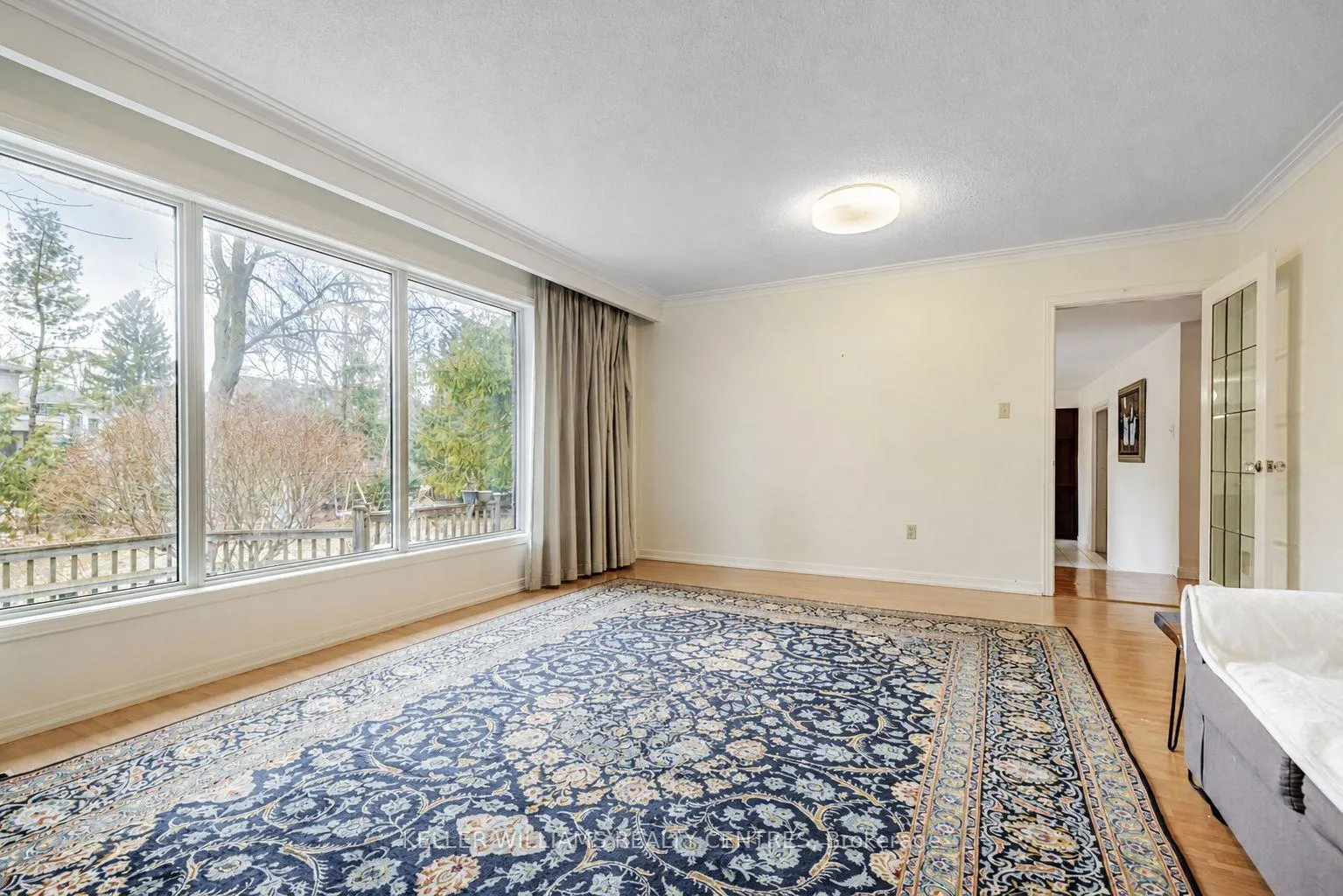 Photo 15 of 10 Hawthorne Lane, Aurora, Aurora Village — HOMEH