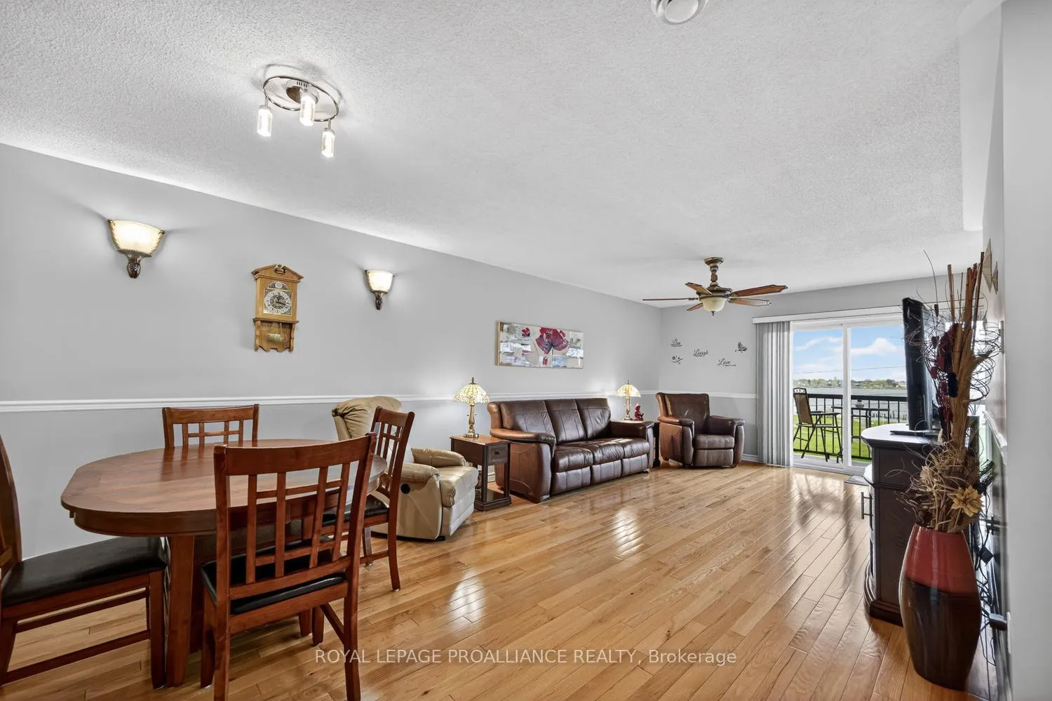Photo 4 of Unit 6, 410 King Street E, Prescott — HOMEH