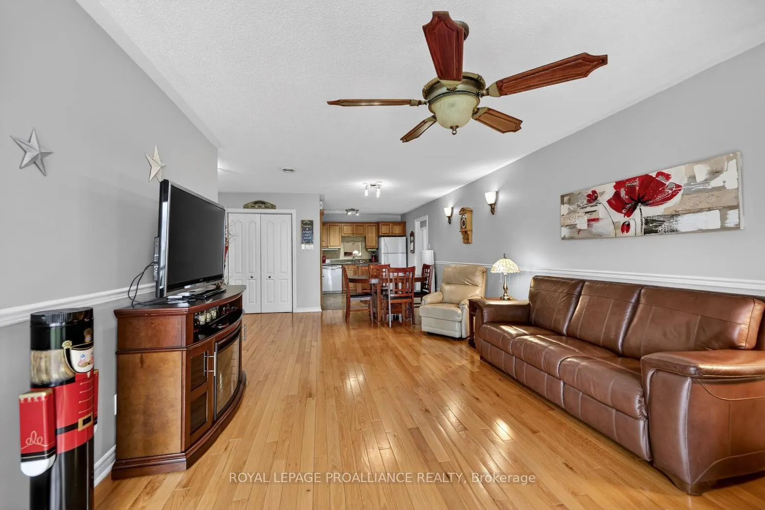 Photo 10 of Unit 6, 410 King Street E, Prescott — HOMEH