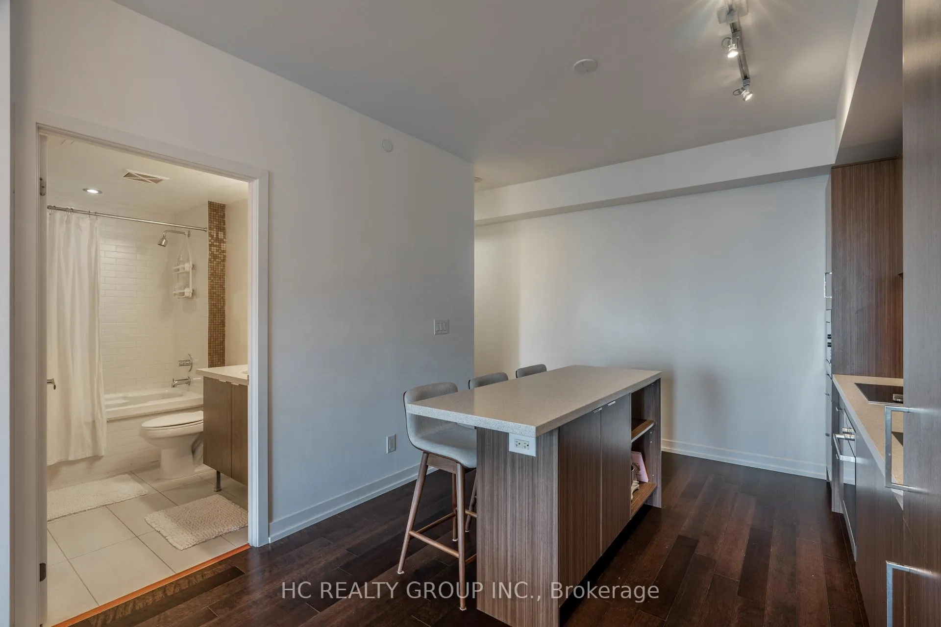Photo 12 of Unit 2710, 21 Widmer Street, Toronto, Waterfront Communities — HOMEH