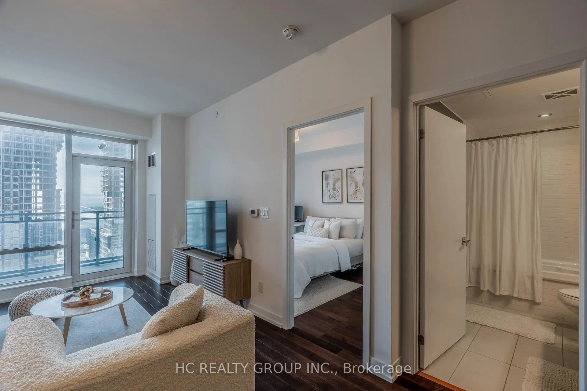 Photo 14 of Unit 2710, 21 Widmer Street, Toronto, Waterfront Communities — HOMEH