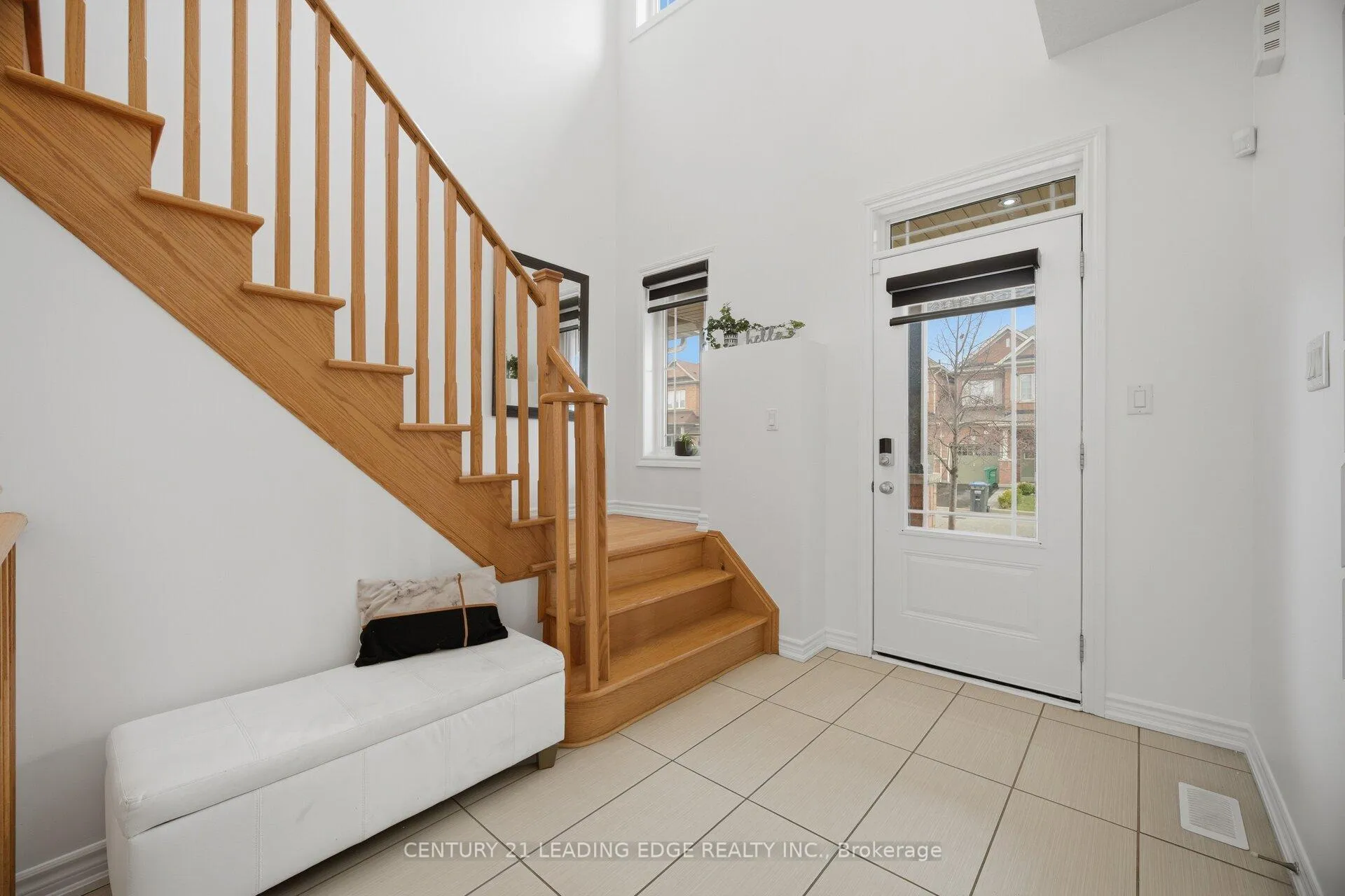 Photo 17 of 106 Kempenfelt Trail, Brampton, Northwest Brampton — HOMEH