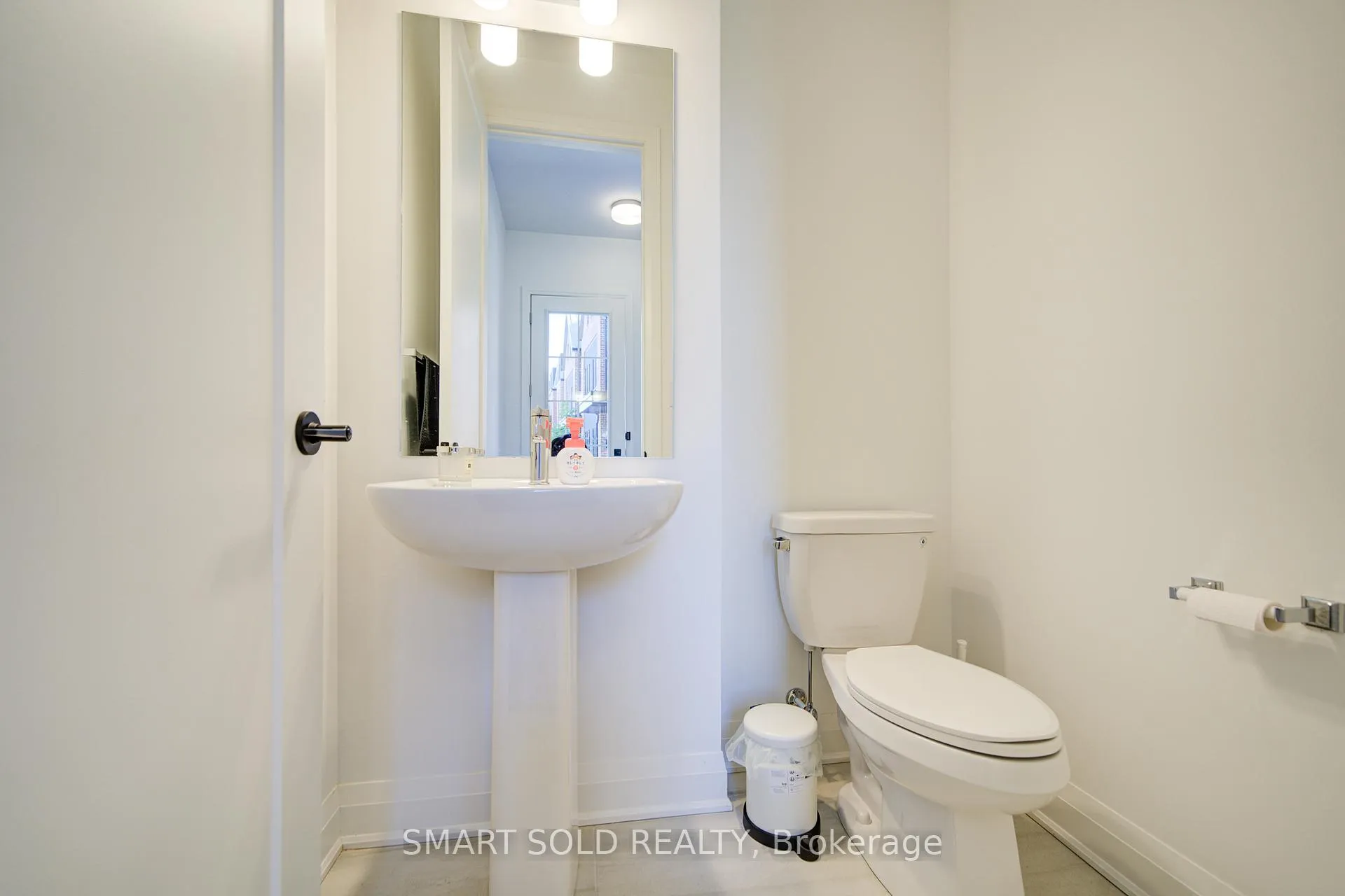 Photo 4 of 63 Alton Crescent, Vaughan, Uplands — HOMEH