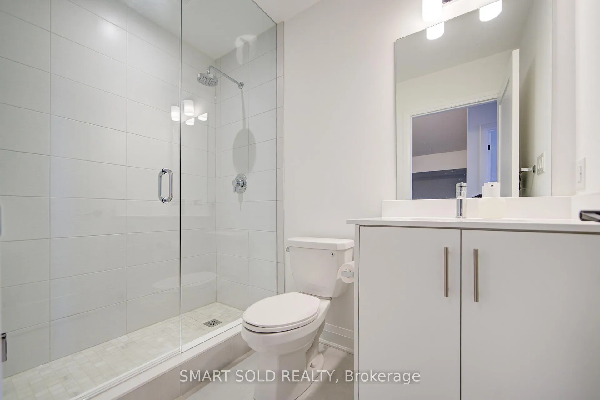 Photo 9 of 63 Alton Crescent, Vaughan, Uplands — HOMEH