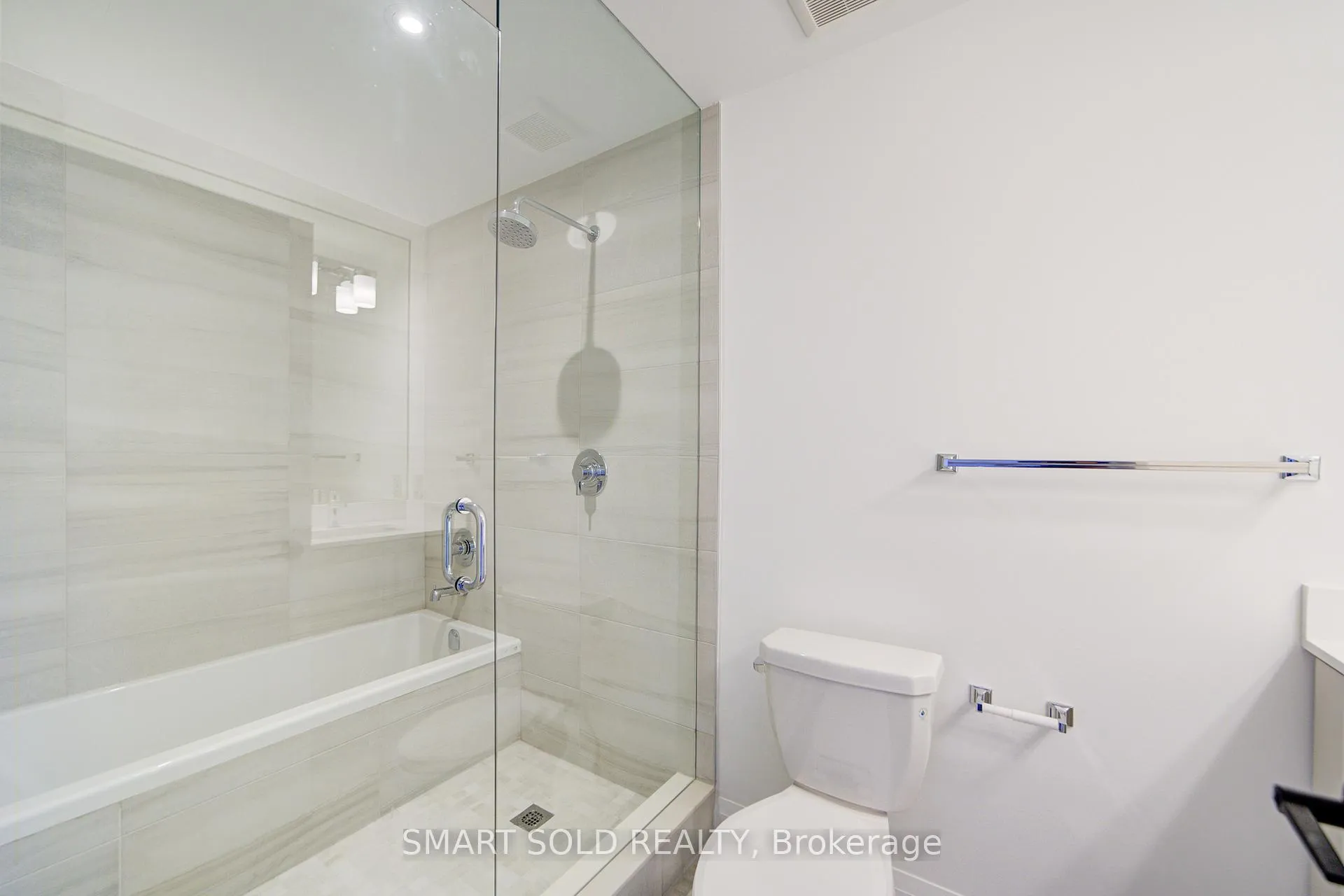 Photo 29 of 63 Alton Crescent, Vaughan, Uplands — HOMEH