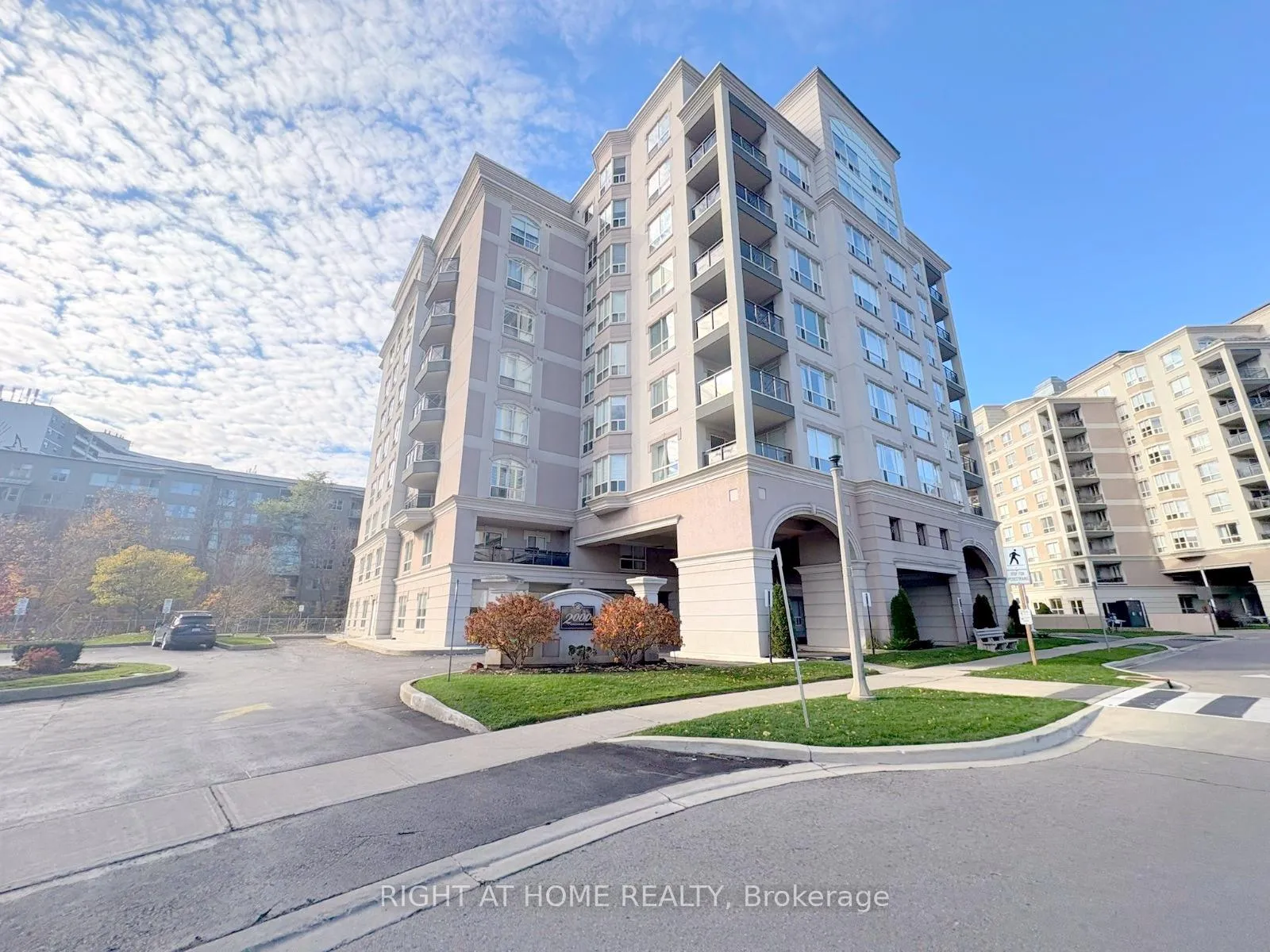 Photo 1 of Unit 202, 2000 Creekside Drive, Hamilton, Dundas — HOMEH