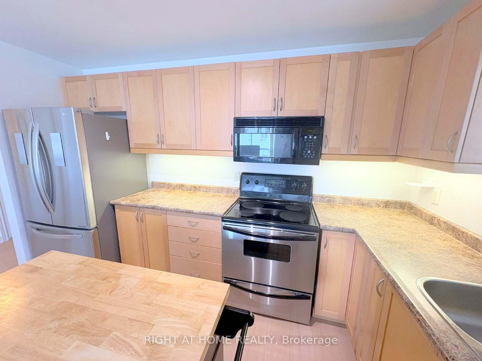 Photo 5 of Unit 202, 2000 Creekside Drive, Hamilton, Dundas — HOMEH