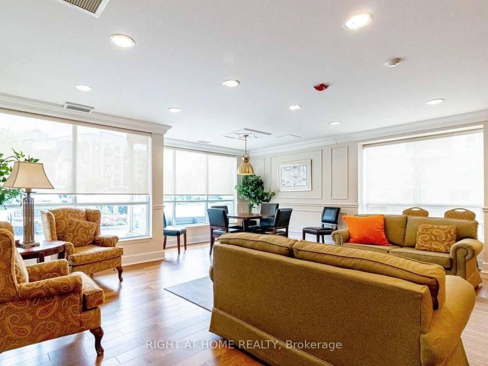 Photo 9 of Unit 202, 2000 Creekside Drive, Hamilton, Dundas — HOMEH