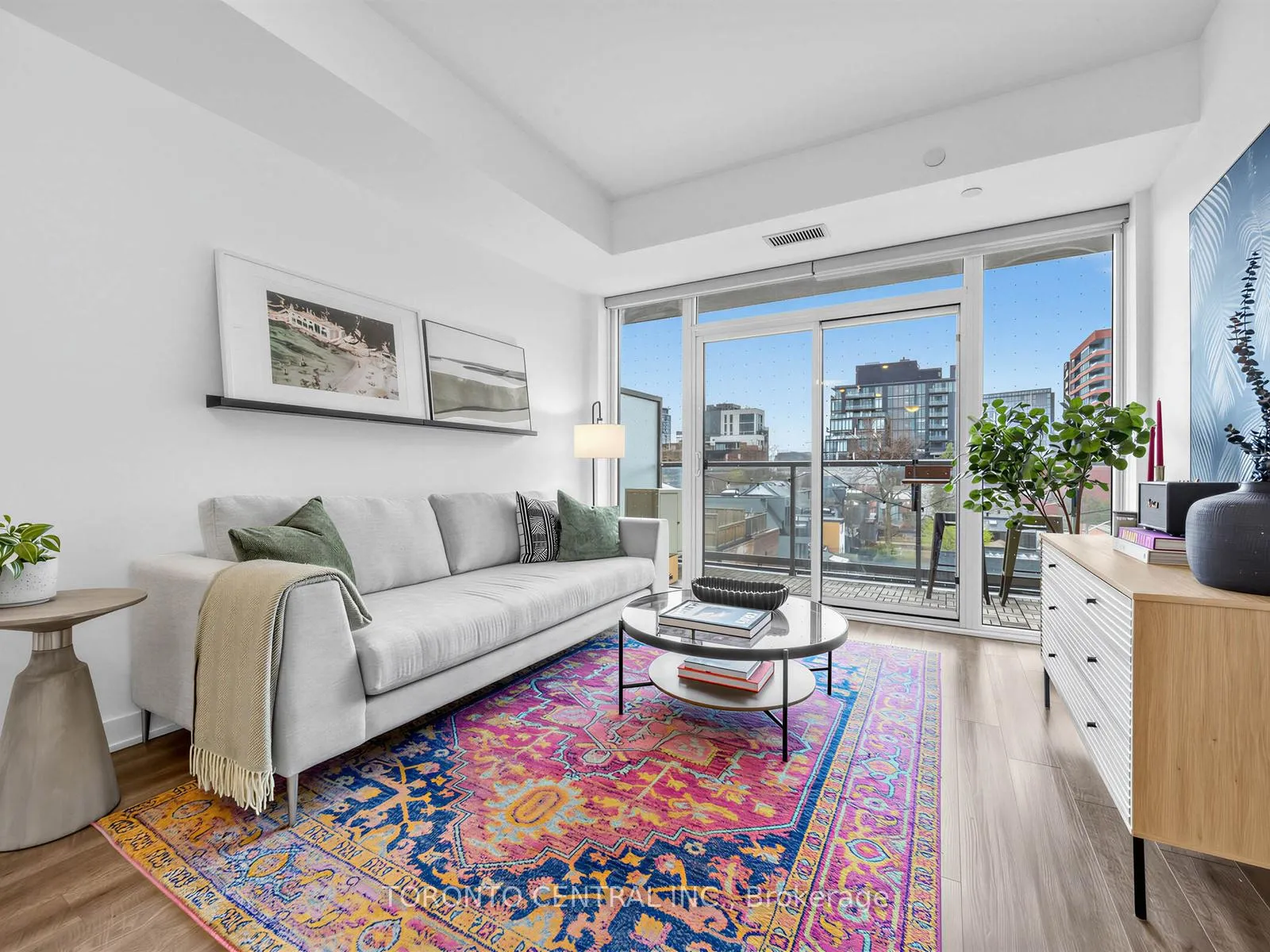 Photo 9 of Unit 402, 106 Dovercourt Road, Toronto, Trinity-Bellwoods — HOMEH
