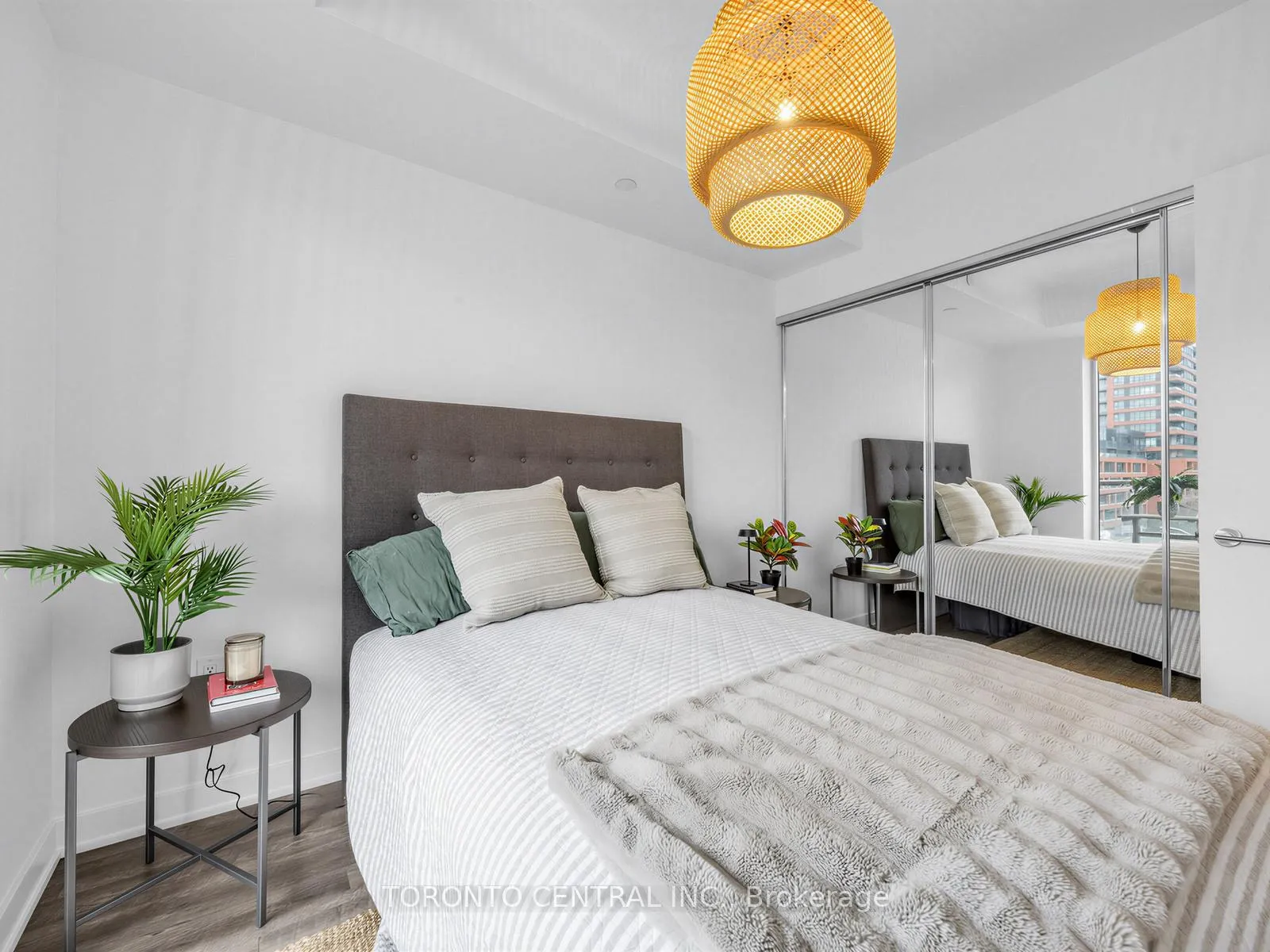 Photo 11 of Unit 402, 106 Dovercourt Road, Toronto, Trinity-Bellwoods — HOMEH