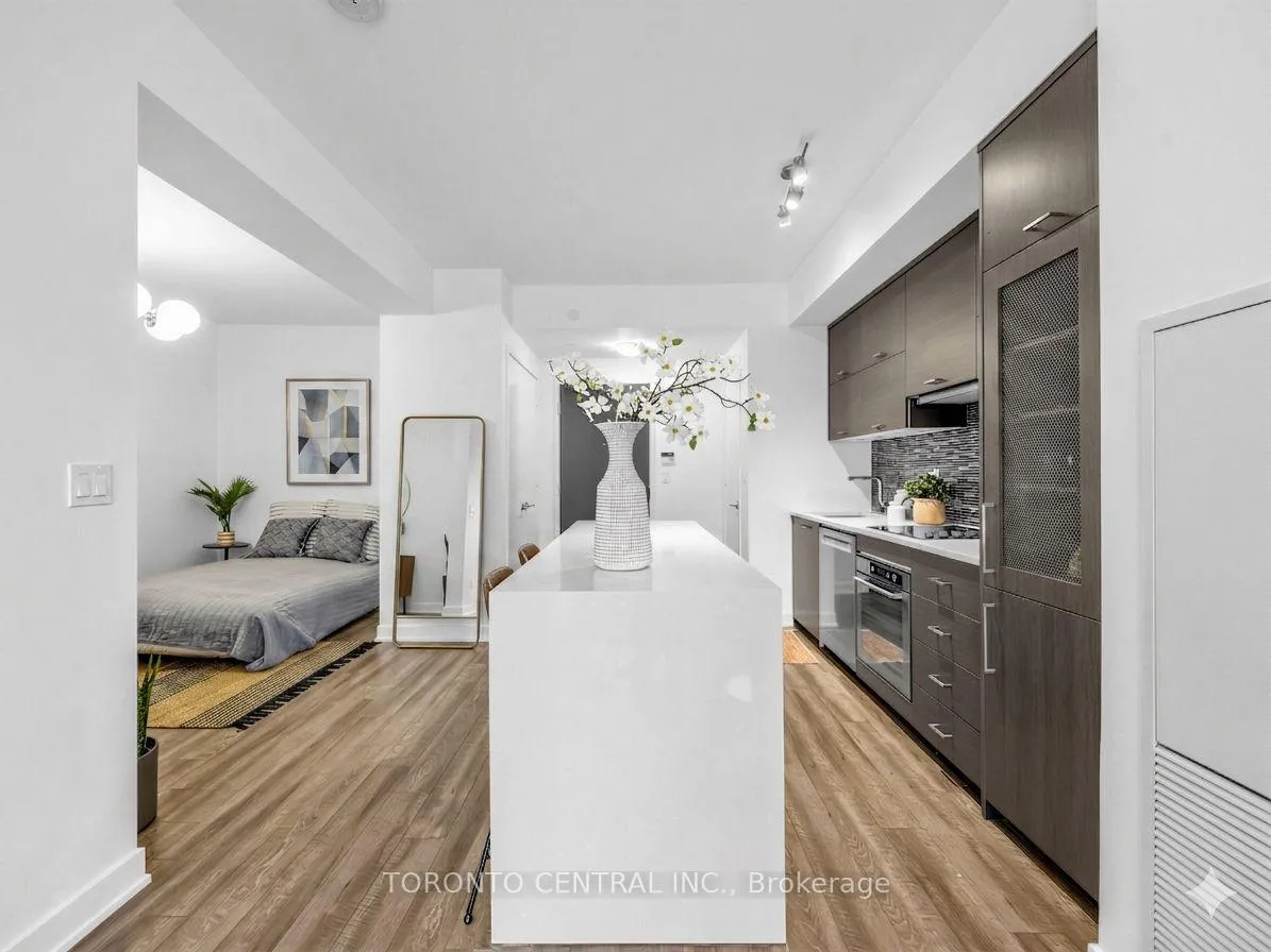 Photo 14 of Unit 402, 106 Dovercourt Road, Toronto, Trinity-Bellwoods — HOMEH