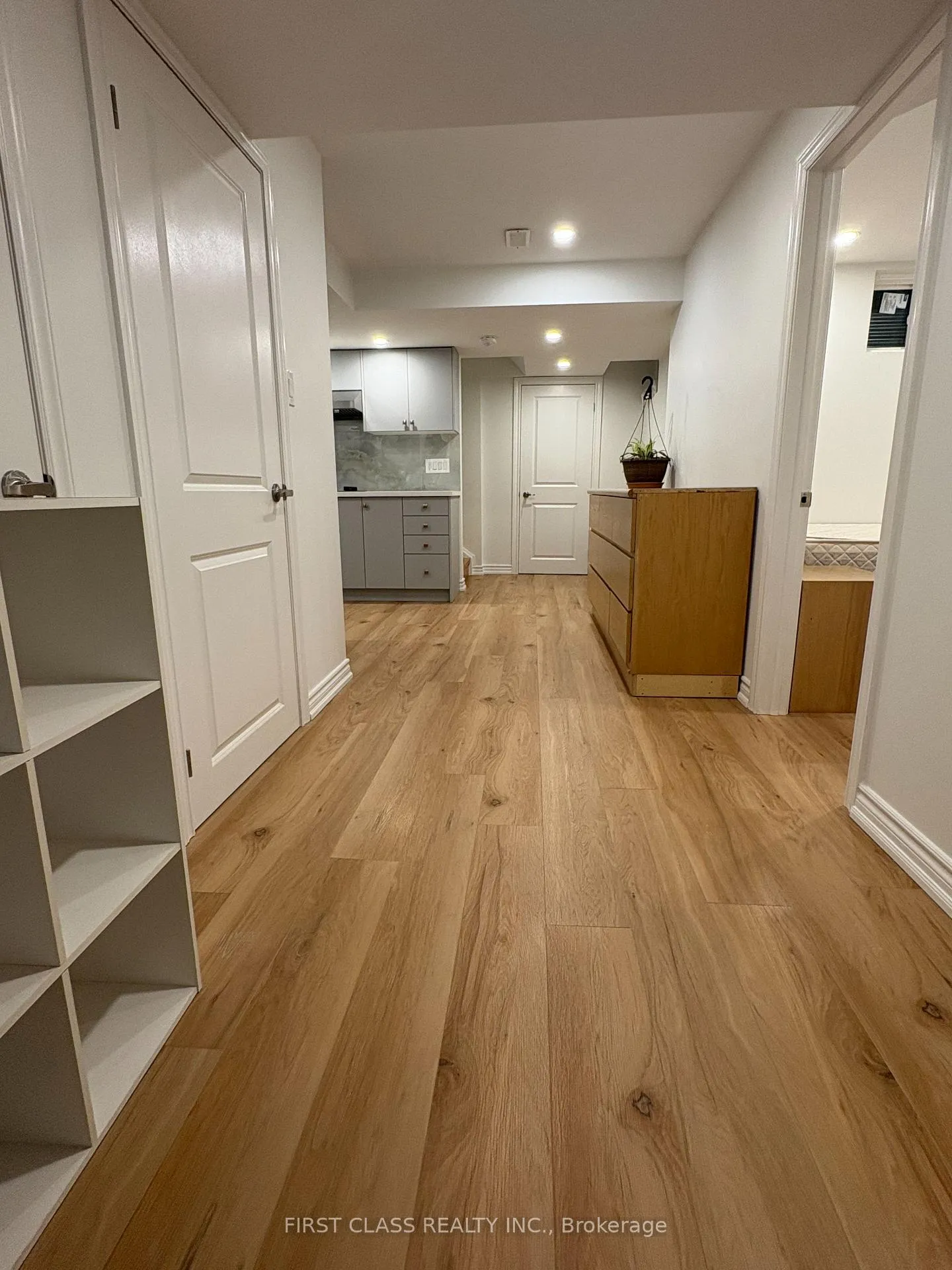 Photo 4 of 24 York Downs Boulevard, Markham, Angus Glen — HOMEH