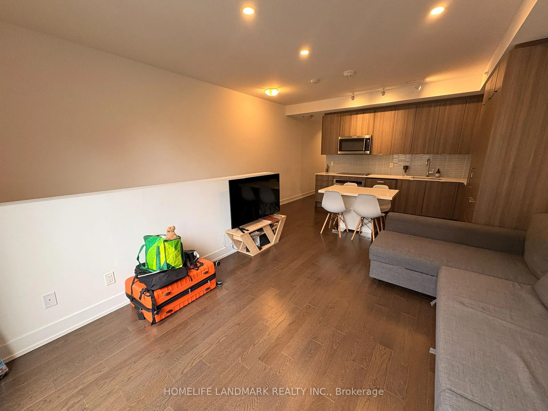 Photo 6 of Unit TH4, 175 Pears Avenue, Toronto, The Annex — HOMEH