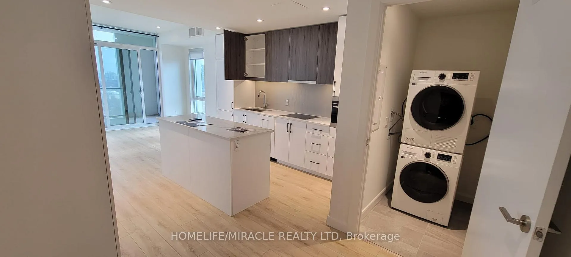 Photo 2 of Unit 1012, 741 King Street W, Kitchener — HOMEH