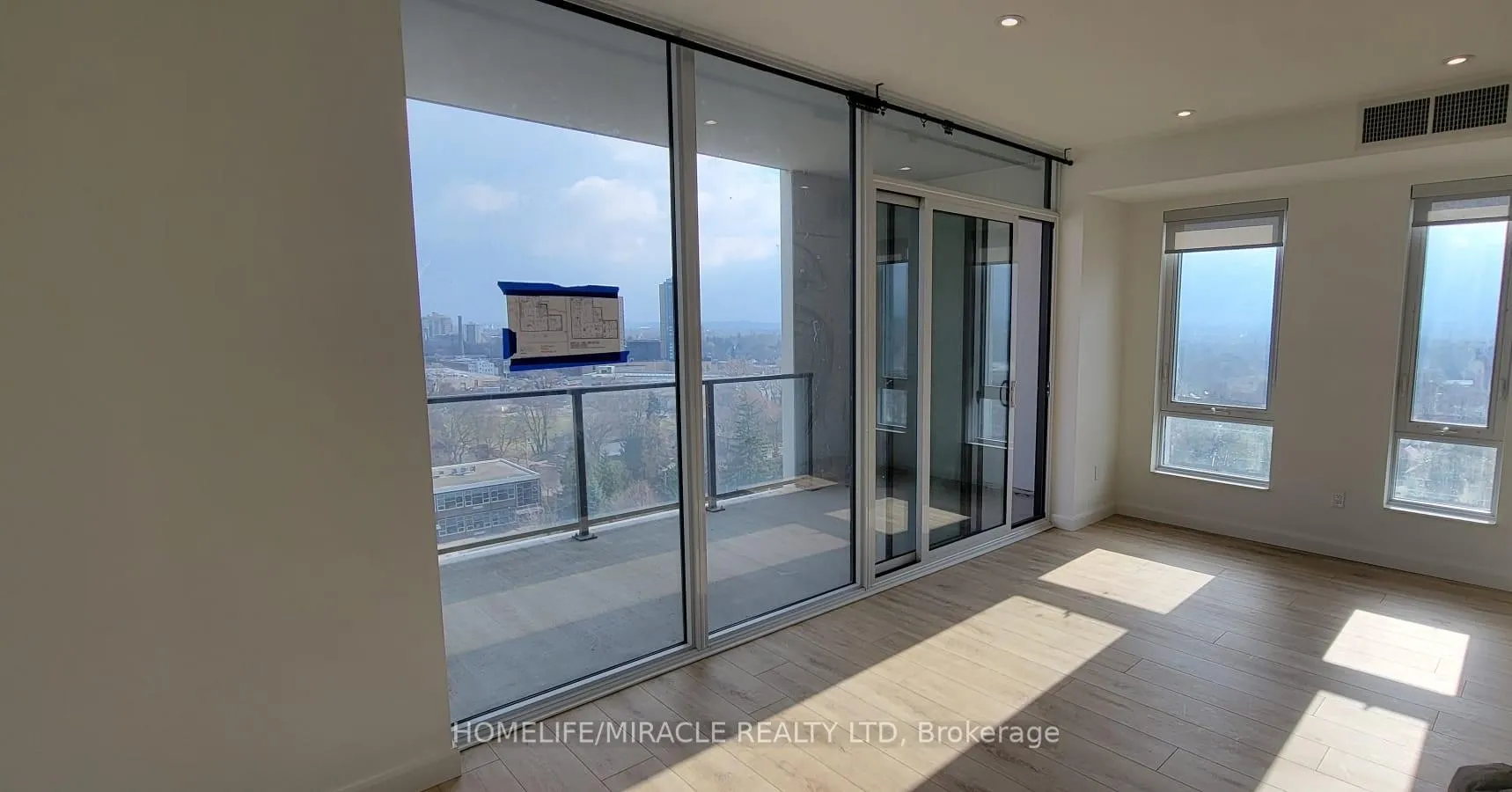 Photo 7 of Unit 1012, 741 King Street W, Kitchener — HOMEH